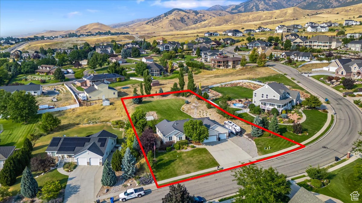 1695 E 3250 N, North Logan, Utah 84341, 6 Bedrooms Bedrooms, 18 Rooms Rooms,2 BathroomsBathrooms,Residential,For sale,3250,2020656