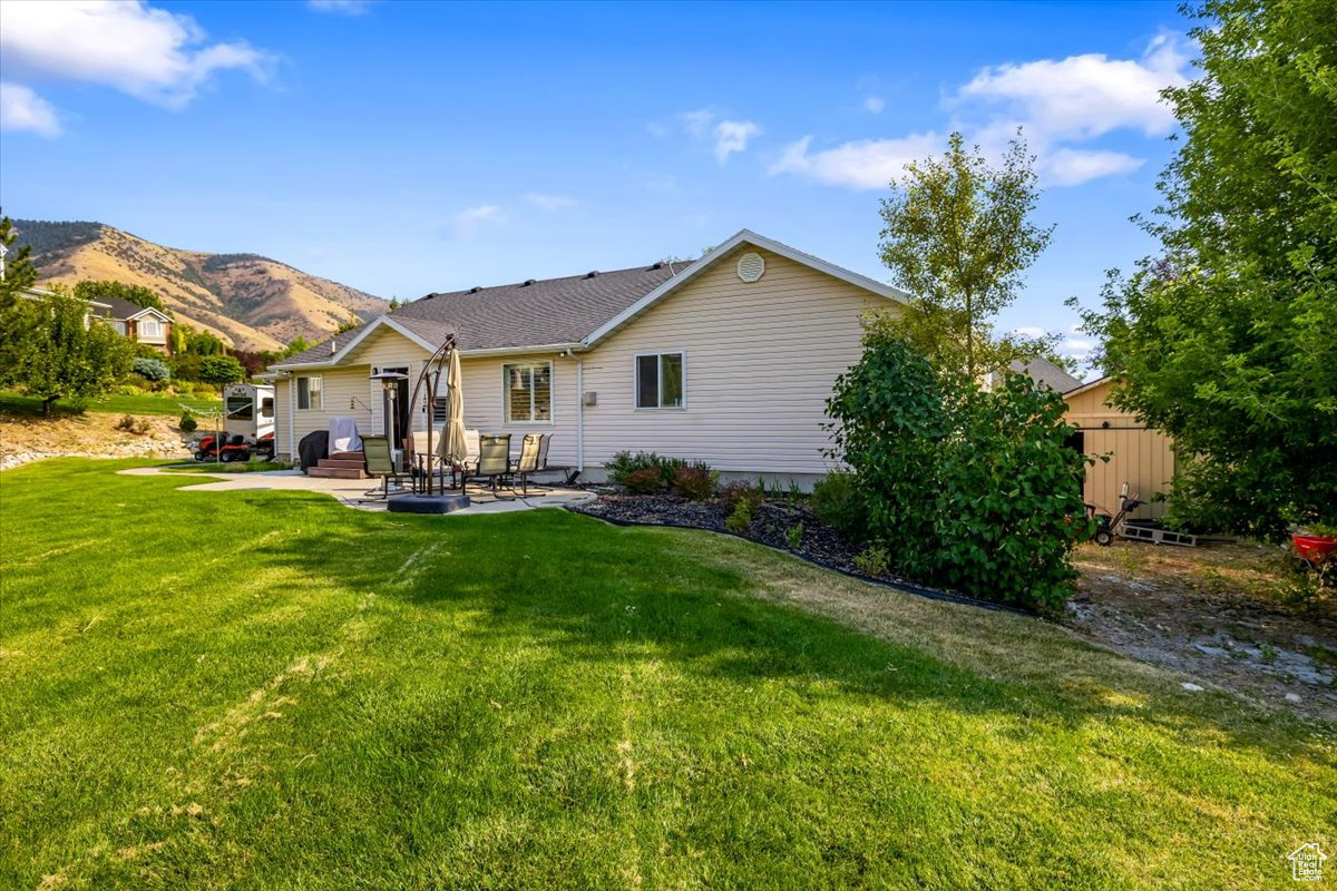 1695 E 3250 N, North Logan, Utah 84341, 6 Bedrooms Bedrooms, 18 Rooms Rooms,2 BathroomsBathrooms,Residential,For sale,3250,2020656