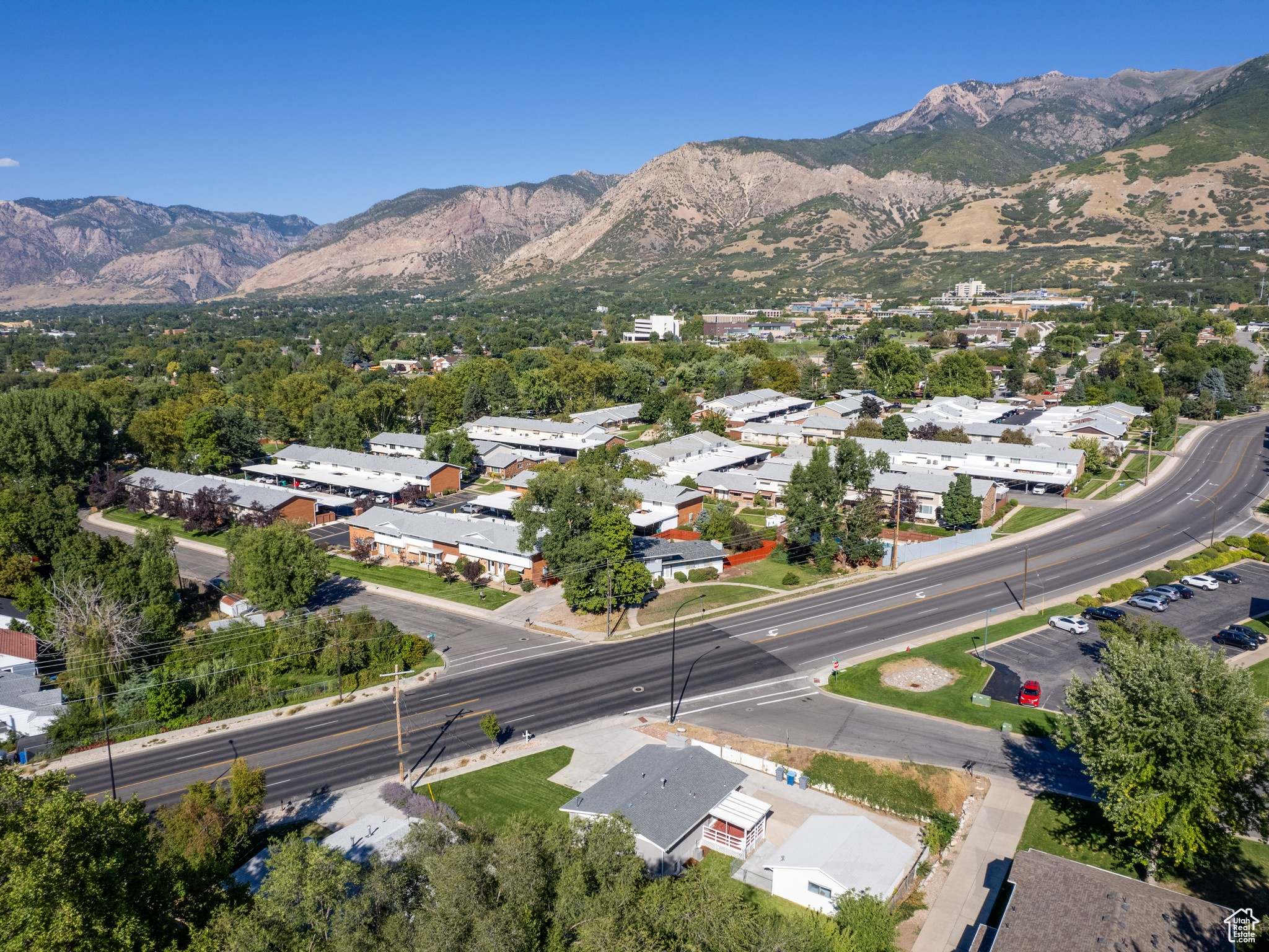 825 E 40TH, South Ogden, Utah 84403, 6 Bedrooms Bedrooms, ,Residential,For sale,40TH,2021364