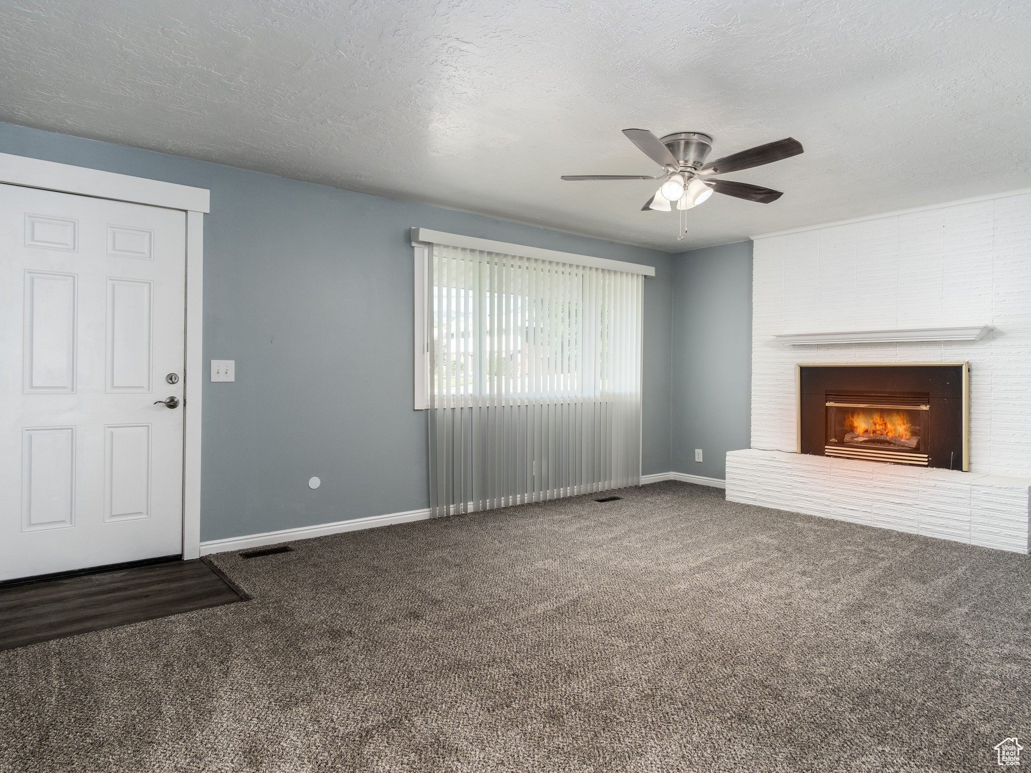 Living Room with Gas Fireplace