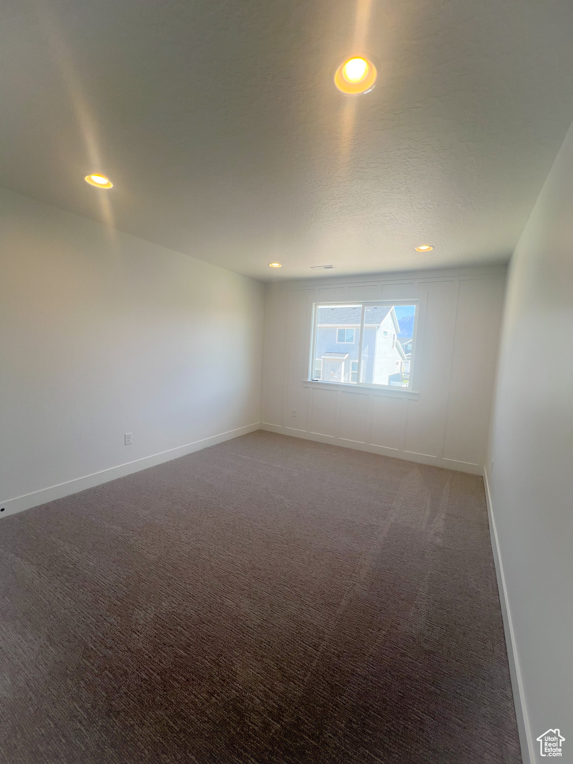 Empty room with carpet