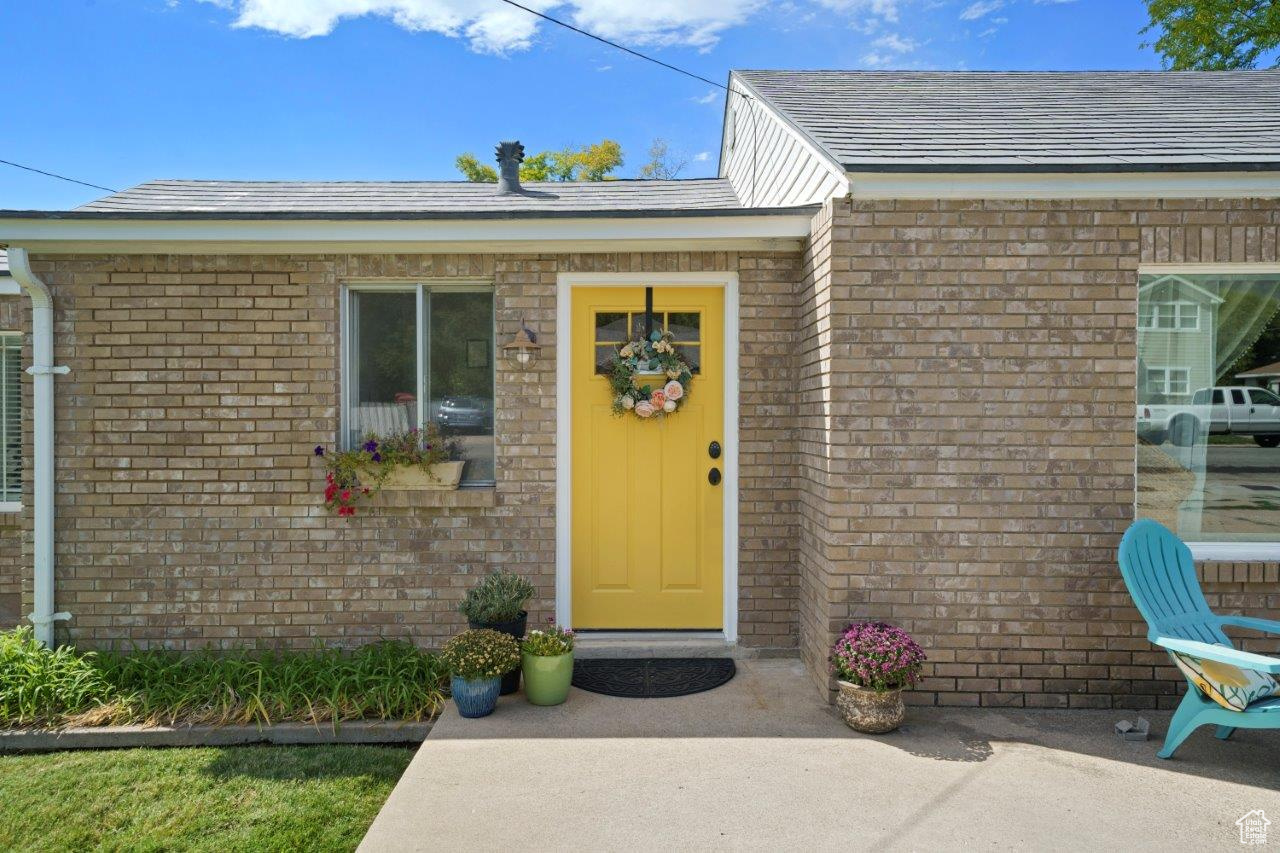 View of property entrance