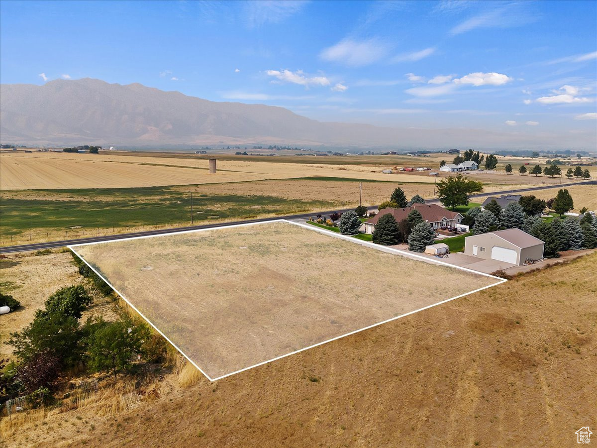 Bird's eye view featuring a mountain view and a rural view