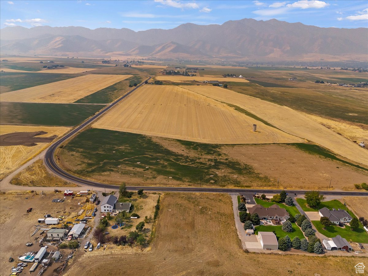 Bird's eye view featuring a mountain view and a rural view