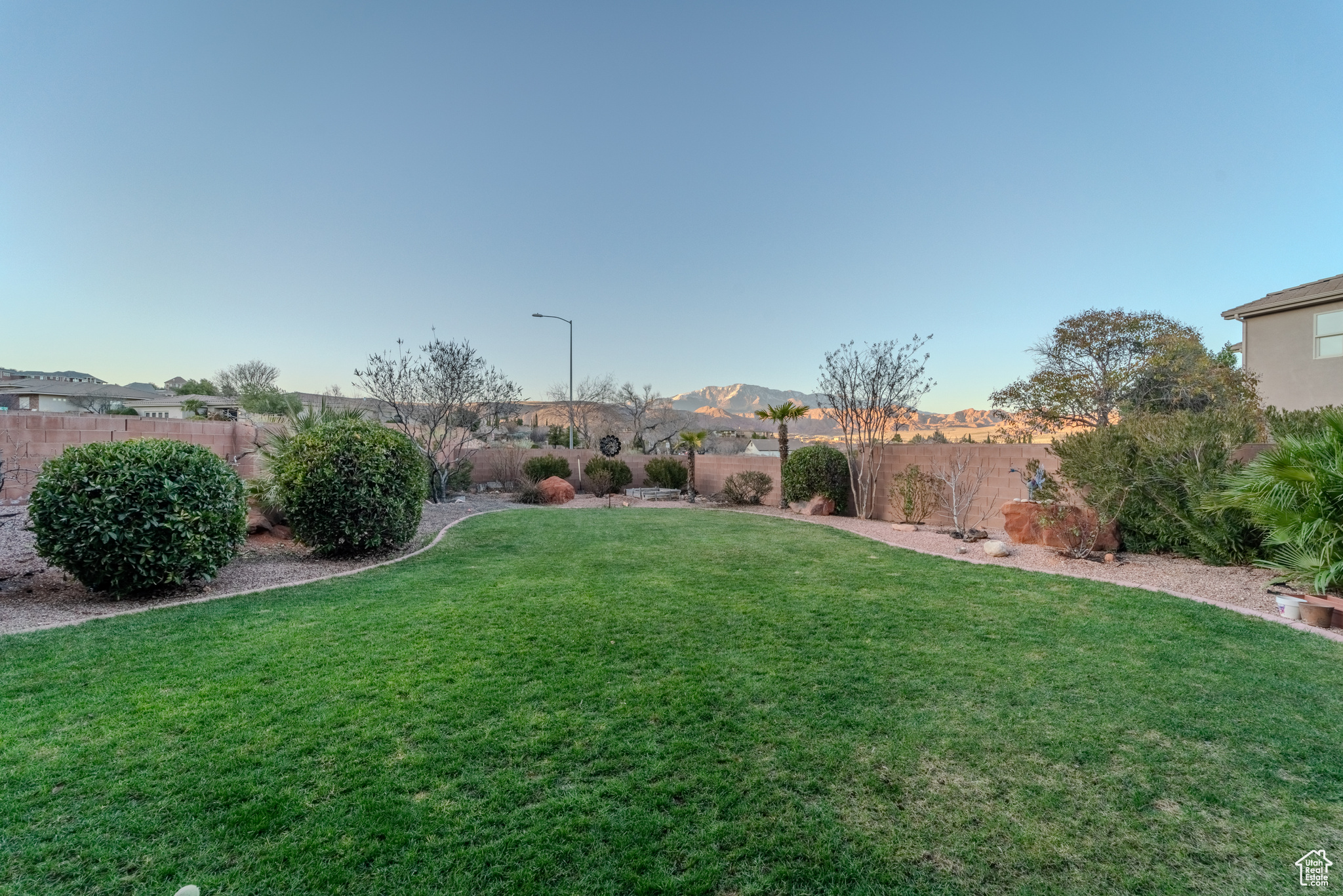 View of yard featuring a mountain view