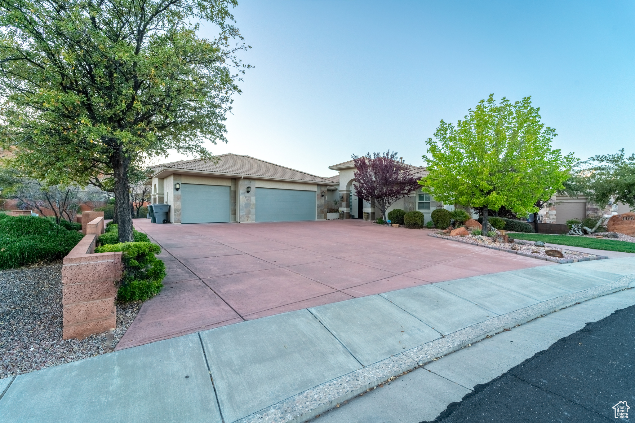 View of front of home featuring a garage