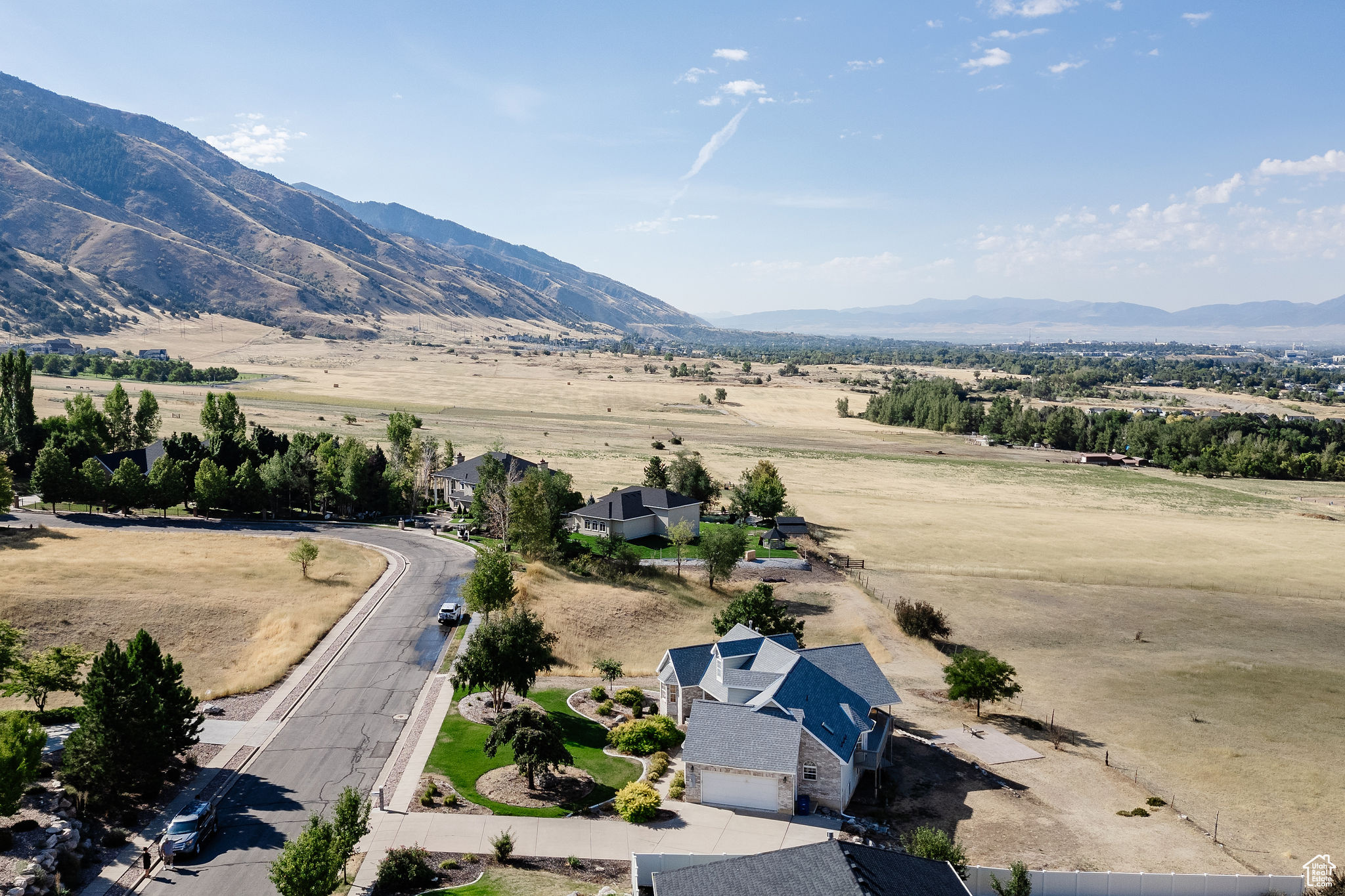 2807 VIEWCREST, North Logan, Utah 84341, 5 Bedrooms Bedrooms, 18 Rooms Rooms,3 BathroomsBathrooms,Residential,For sale,VIEWCREST,2022618