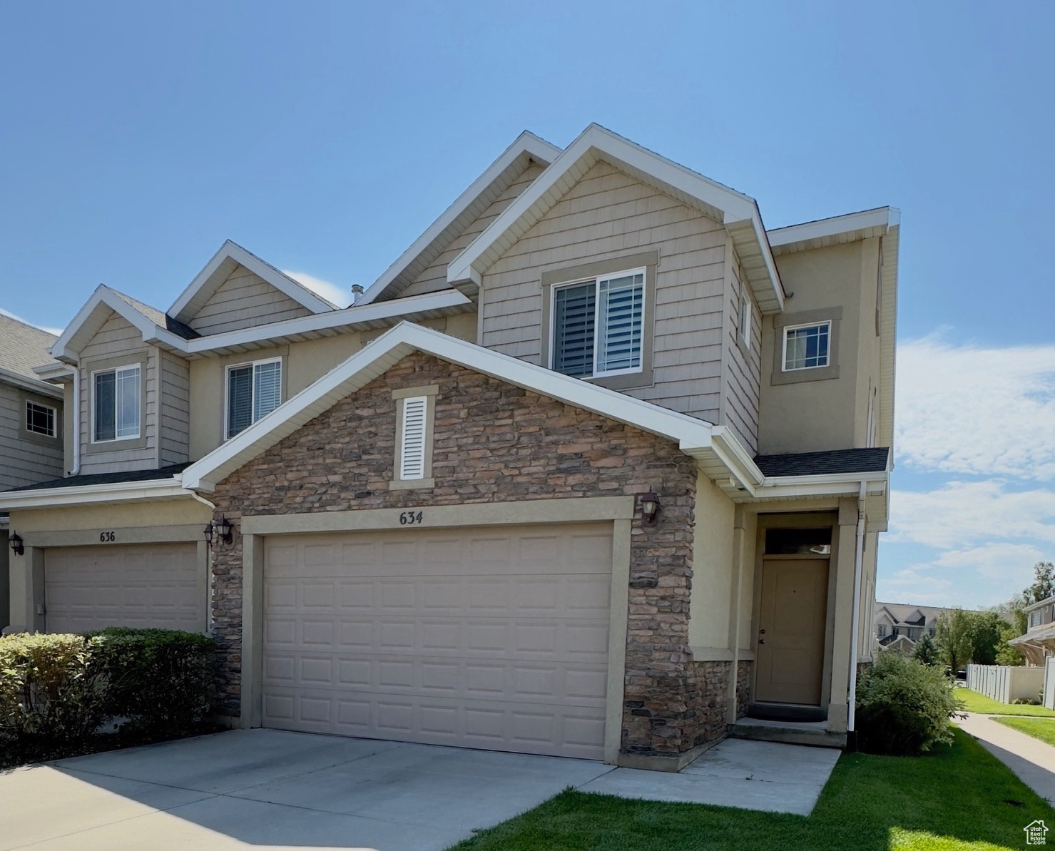 Craftsman inspired home with a garage