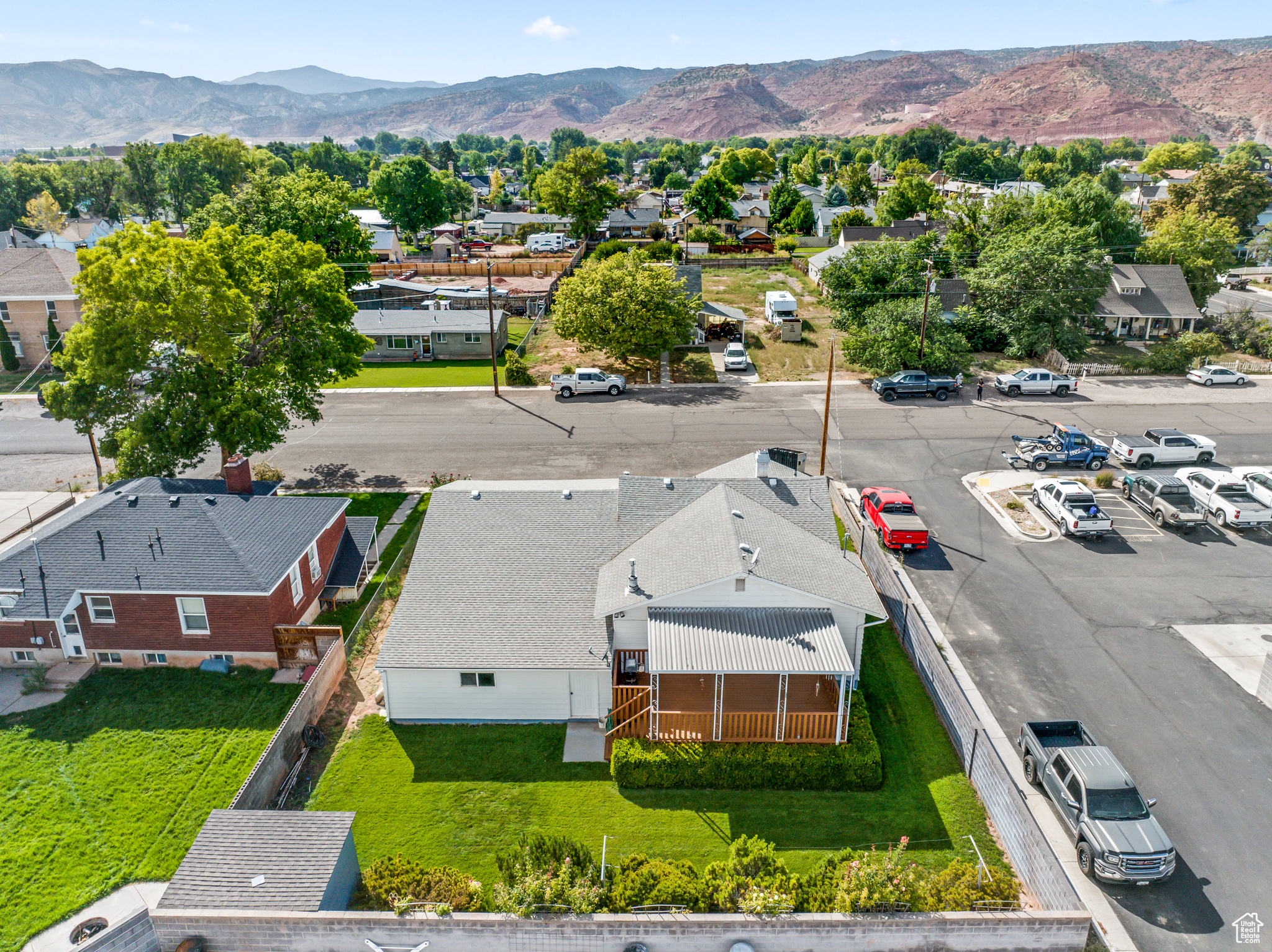 Bird's eye view featuring a mountain view