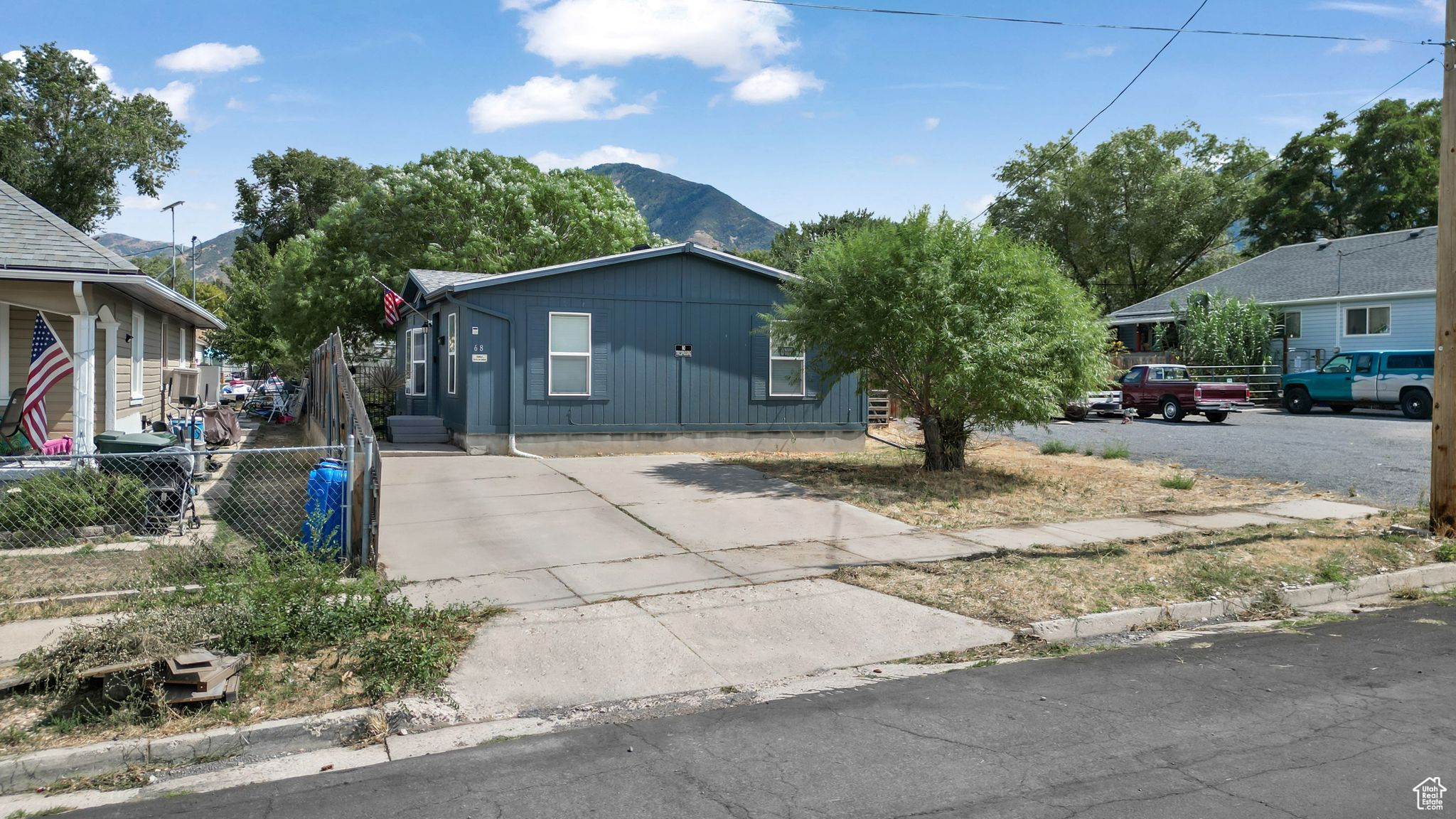 View of front of property featuring a mountain view