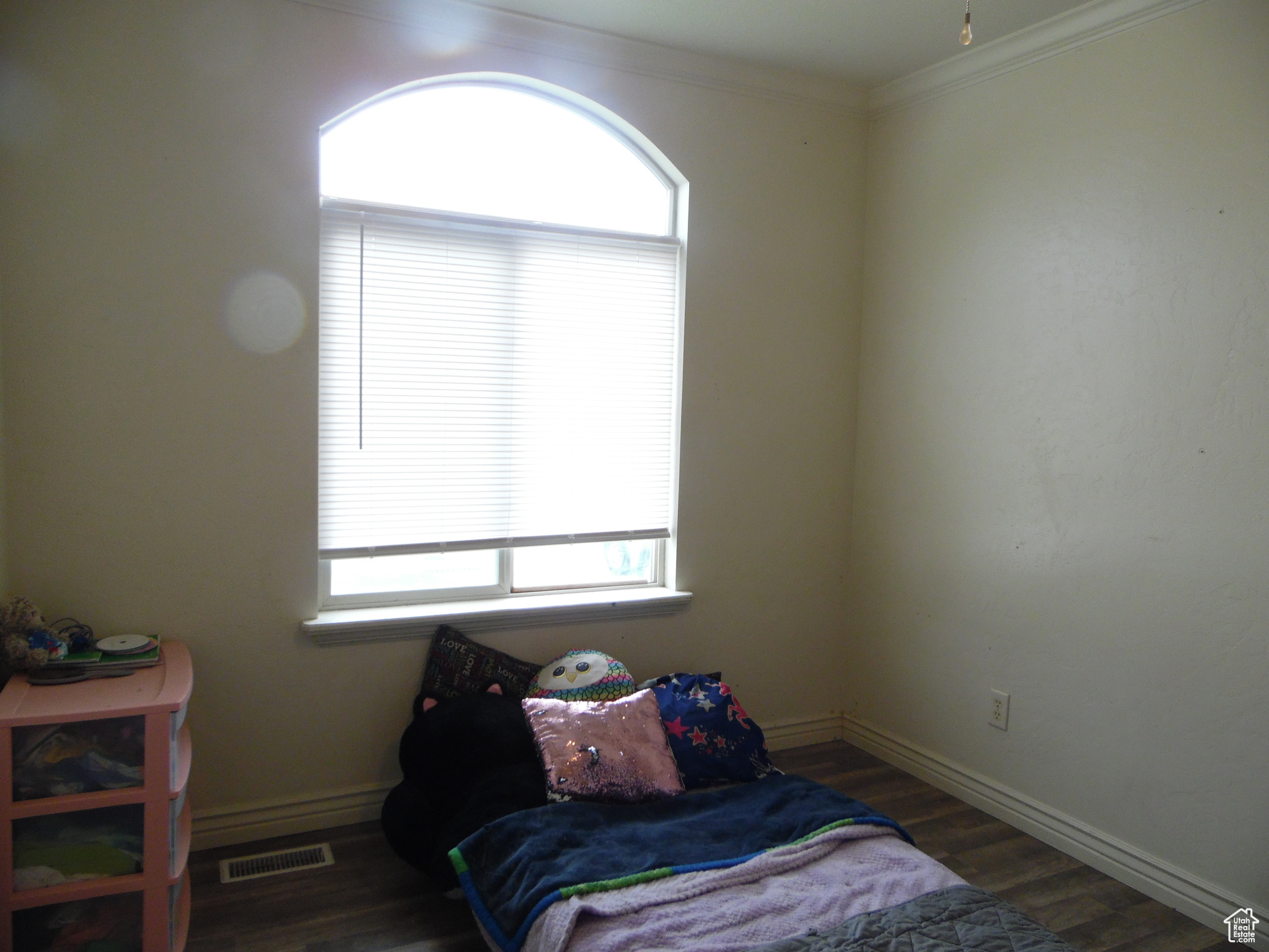 UPSTAIRS BEDROOM #2!