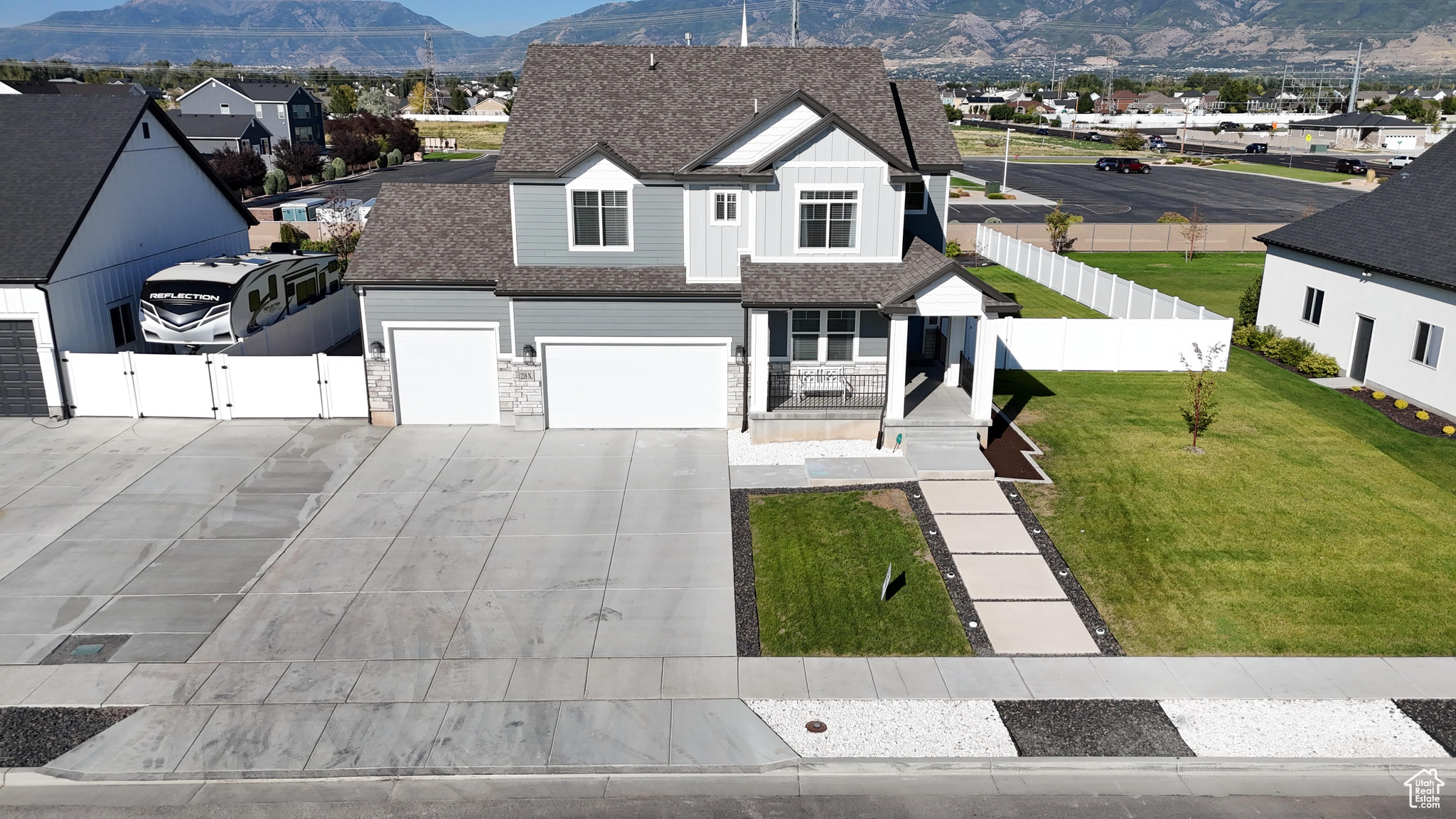 218 N WESTGATE, Kaysville, Utah 84037, 4 Bedrooms Bedrooms, 13 Rooms Rooms,3 BathroomsBathrooms,Residential,For sale,WESTGATE,2024278