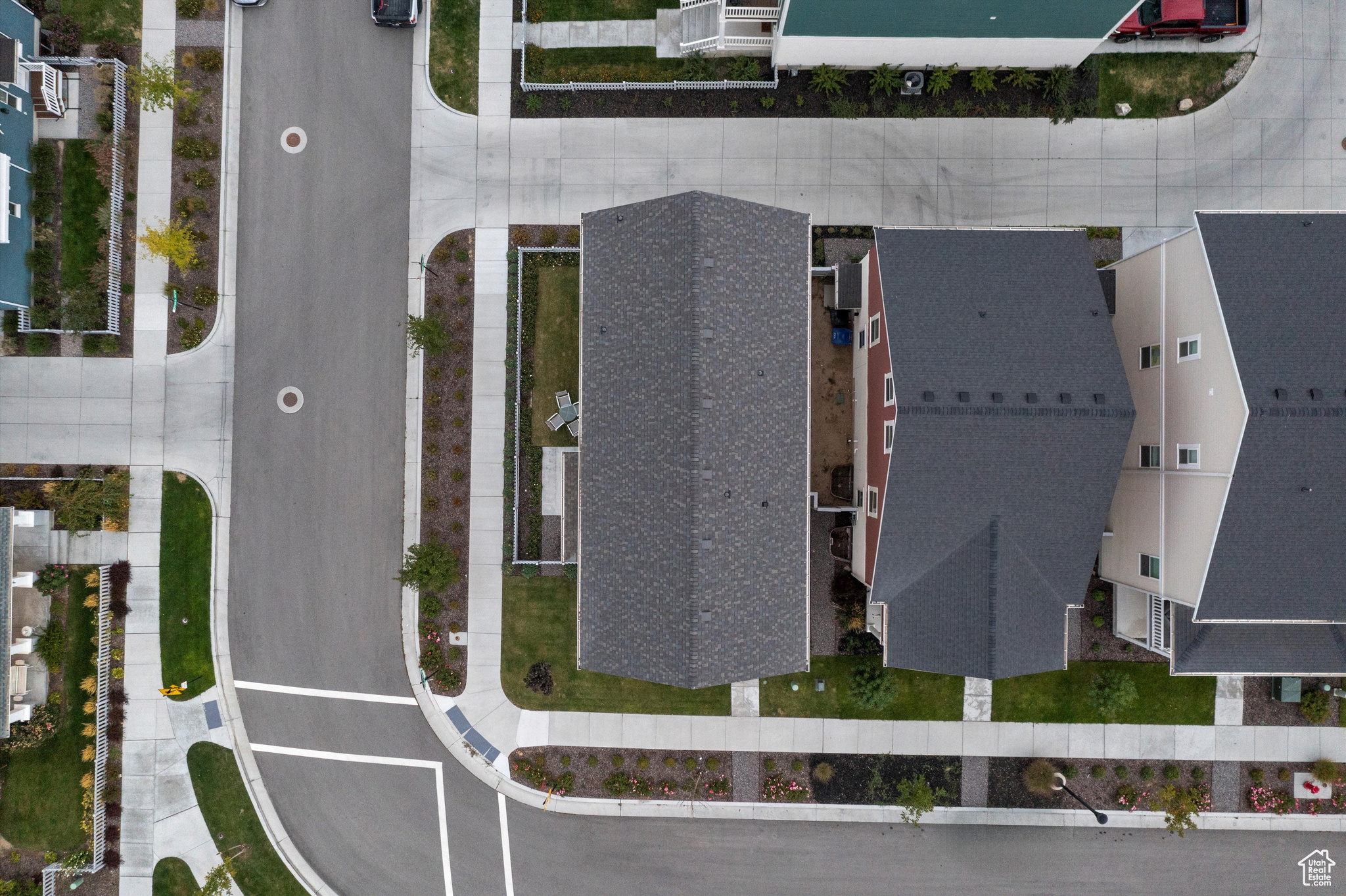 Birds eye view of property