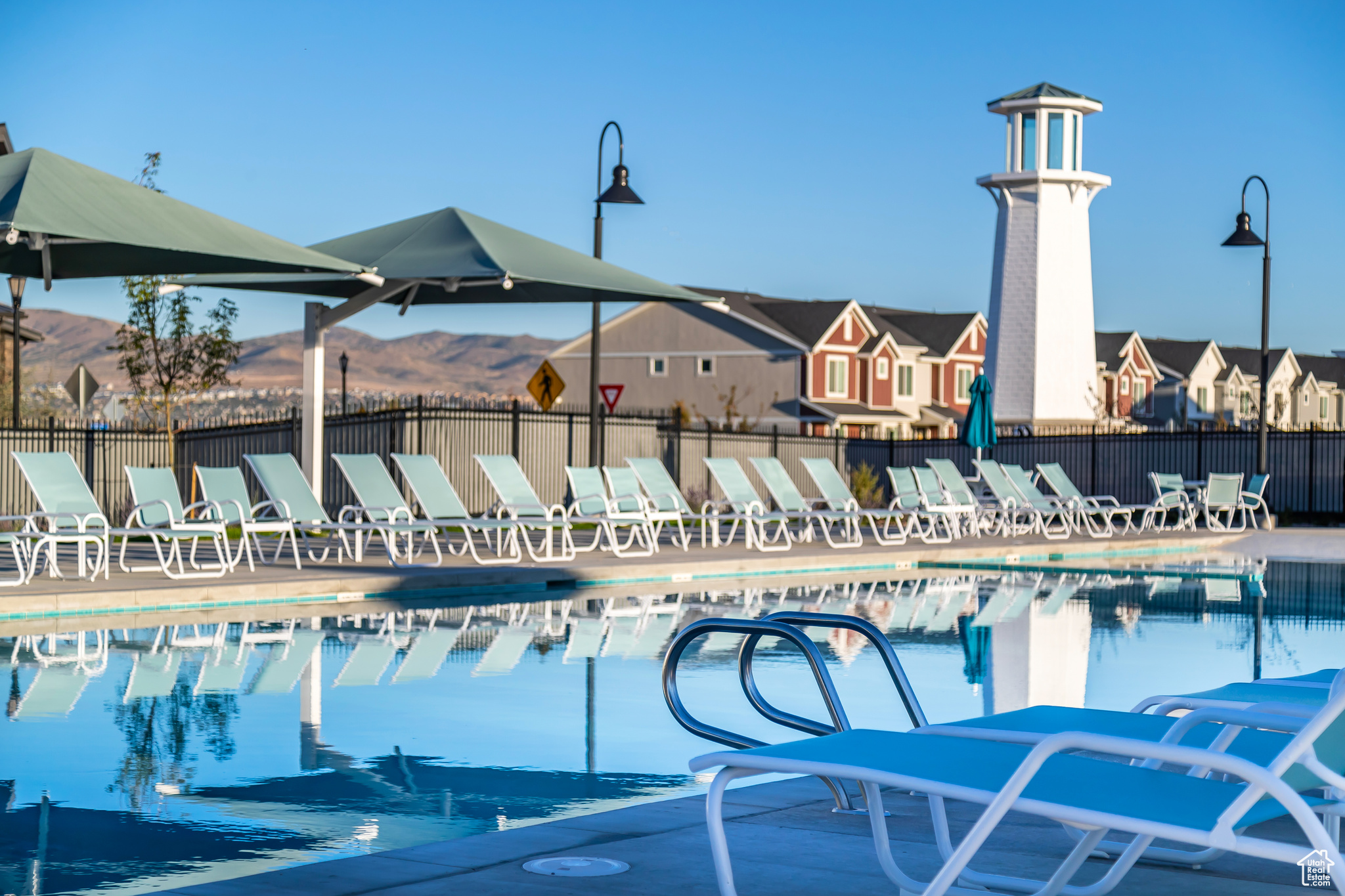 8 N Harness Way 1999 Saratoga Springs UT 84045 394,990