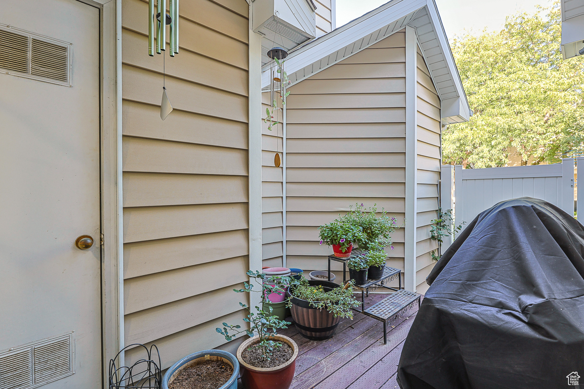 Patio for bbq and flower pots