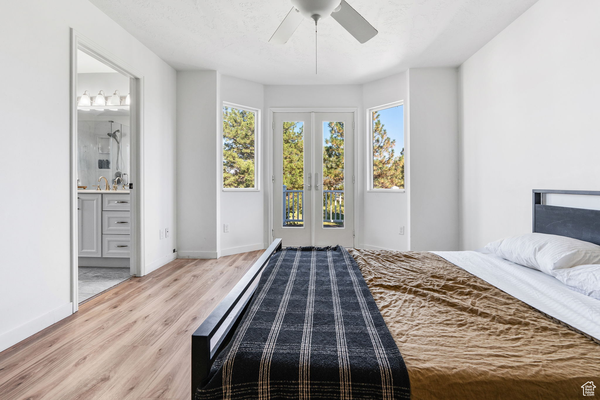 Master Bedroom (fits King size bed easily, photographed bed is a Queen)