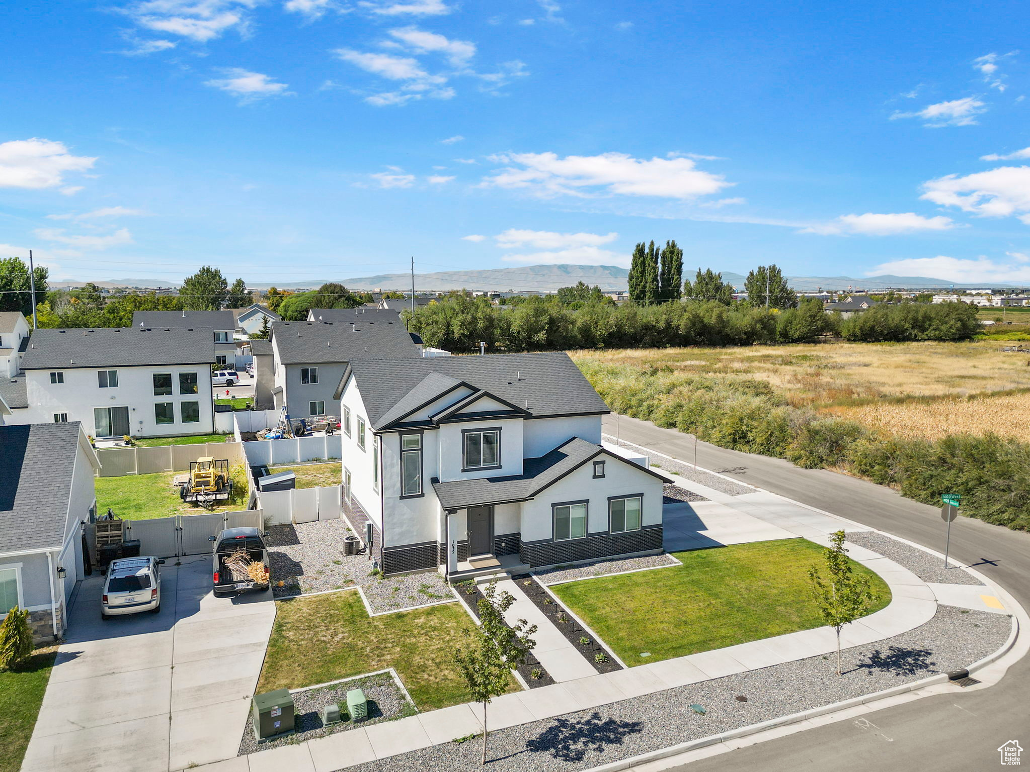 Birds eye view of property