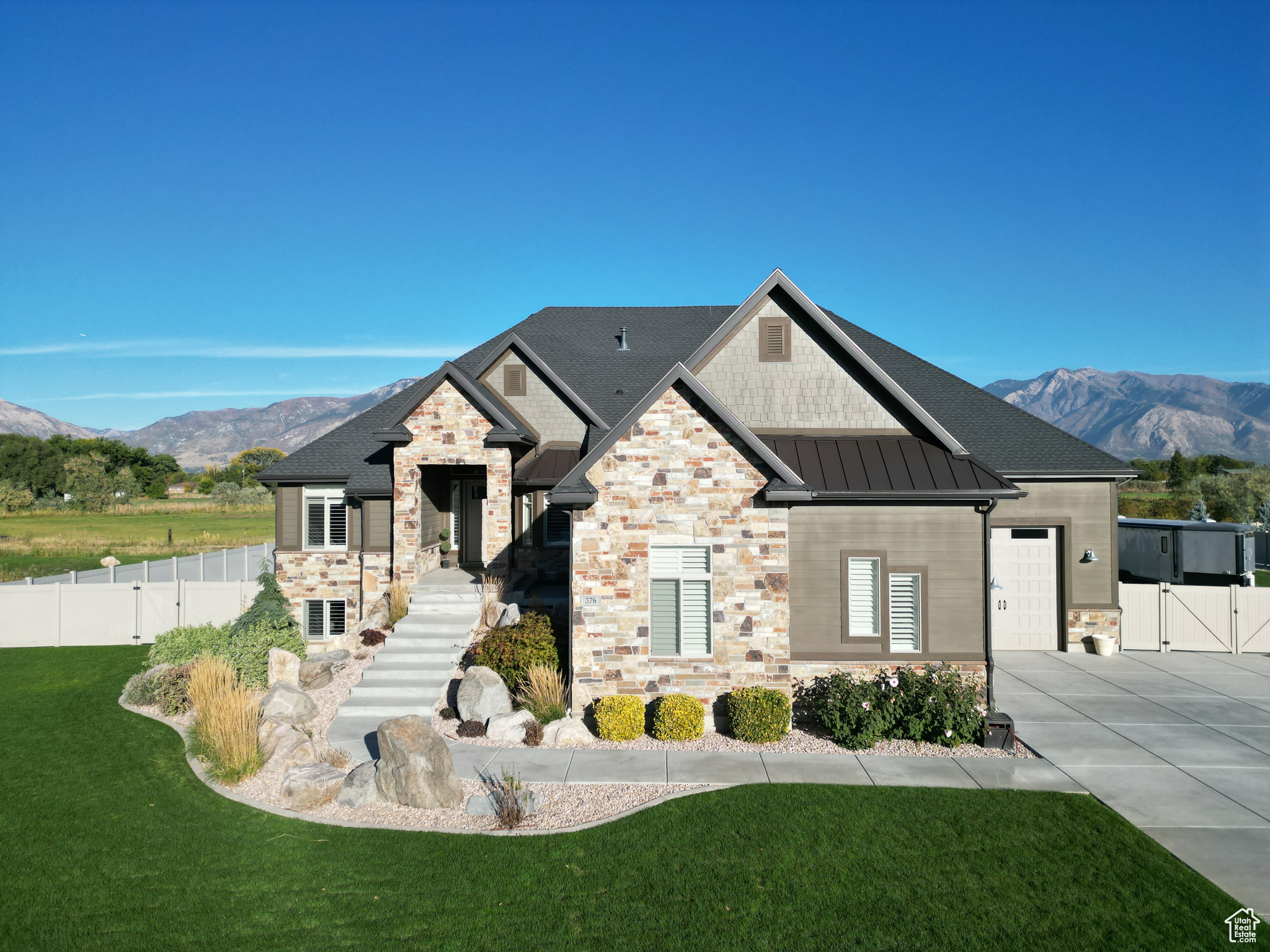 376 S 2360 W, Marriott Slaterville, Utah 84404, 4 Bedrooms Bedrooms, 20 Rooms Rooms,2 BathroomsBathrooms,Residential,For sale,2360,2026874