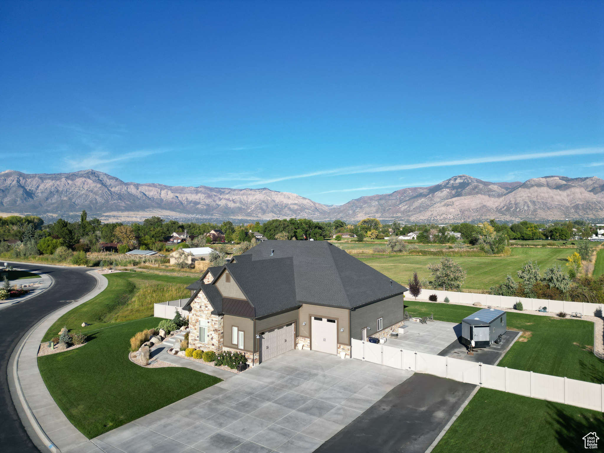 376 S 2360 W, Marriott Slaterville, Utah 84404, 4 Bedrooms Bedrooms, 20 Rooms Rooms,2 BathroomsBathrooms,Residential,For sale,2360,2026874