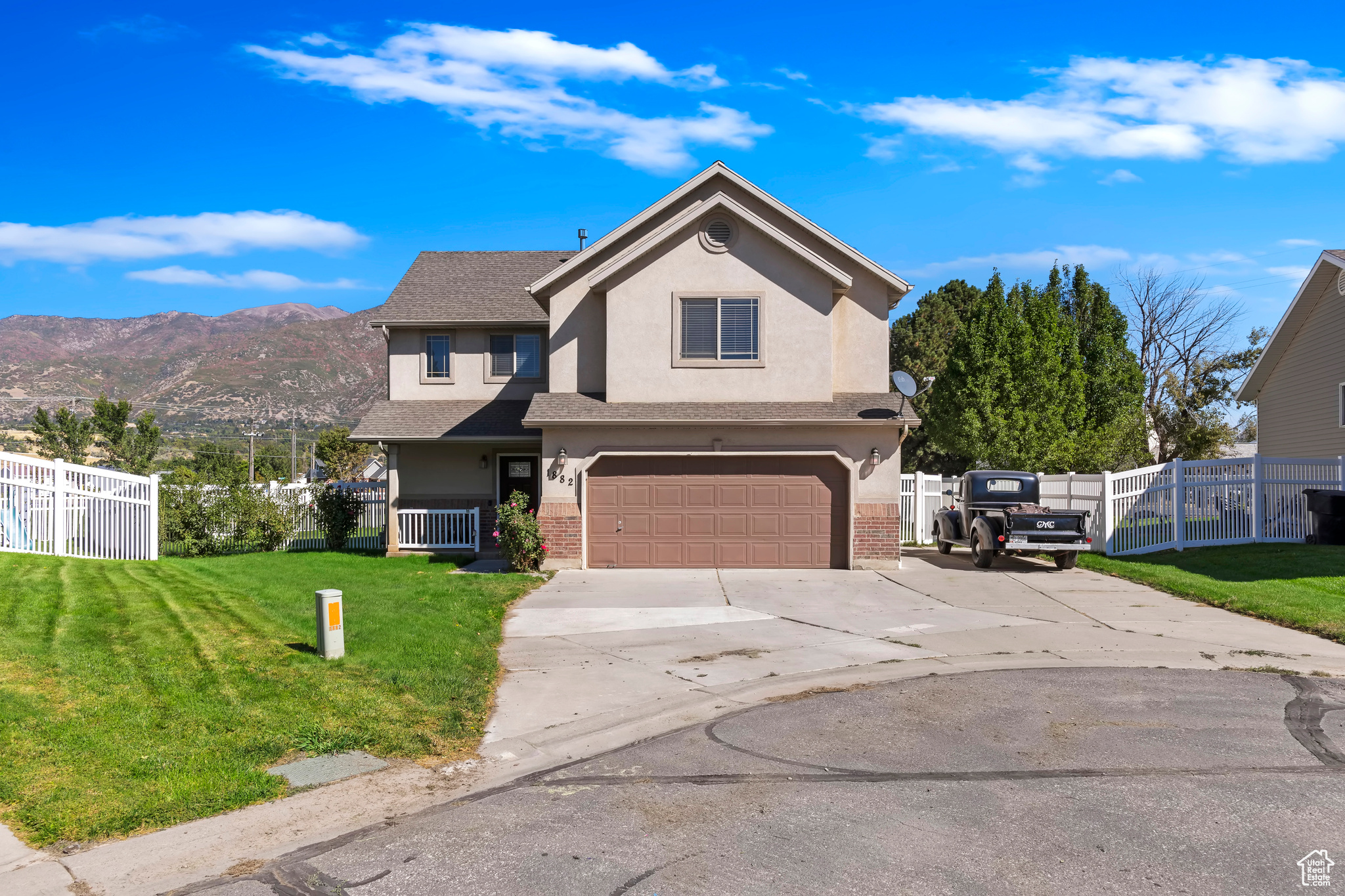 1882 SHAY, South Weber, Utah 84405, 4 Bedrooms Bedrooms, 11 Rooms Rooms,2 BathroomsBathrooms,Residential,For sale,SHAY,2027024