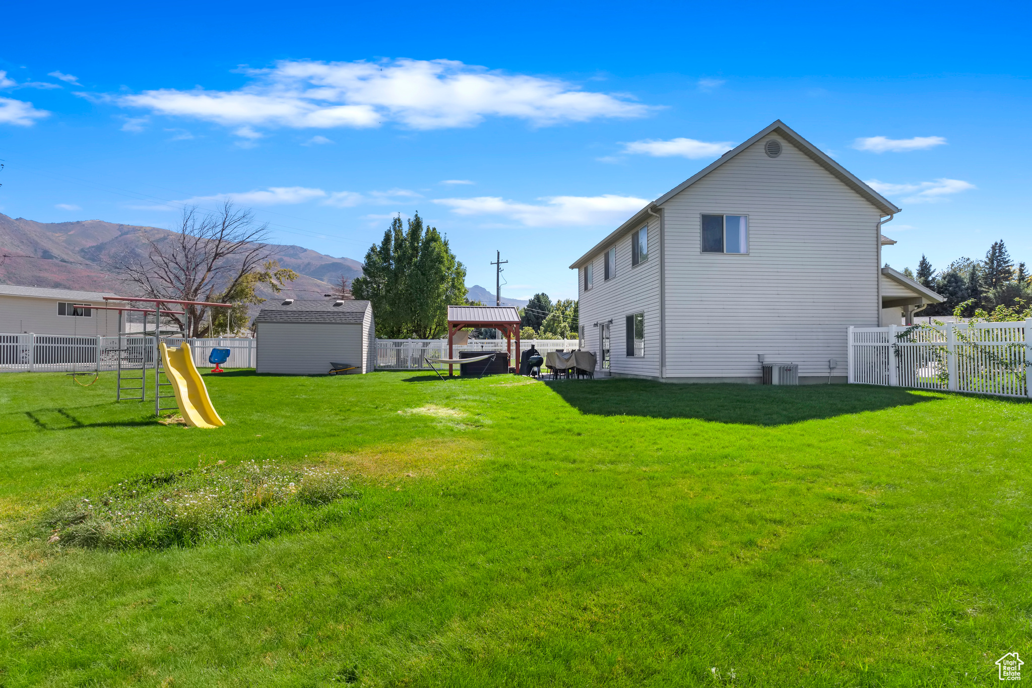 1882 SHAY, South Weber, Utah 84405, 4 Bedrooms Bedrooms, 11 Rooms Rooms,2 BathroomsBathrooms,Residential,For sale,SHAY,2027024