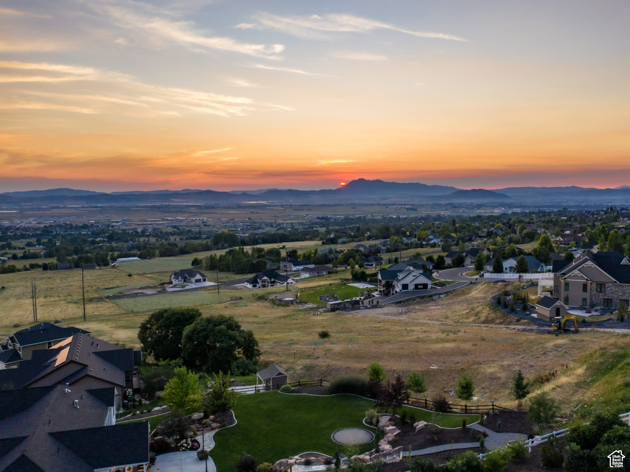 Aerial view at dusk with a mountain view