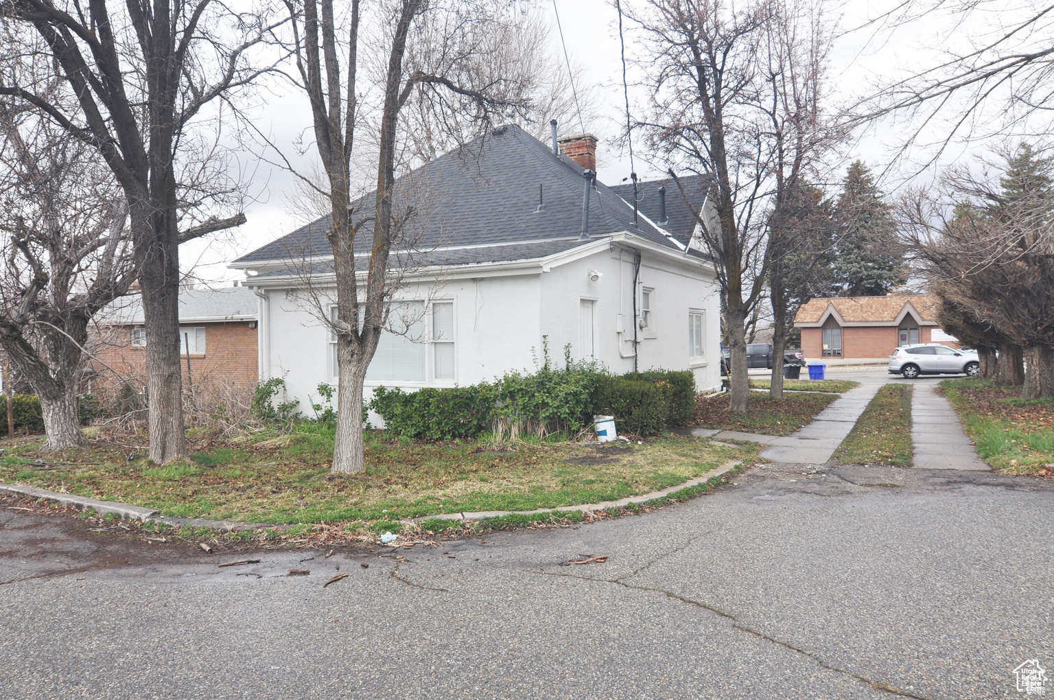 View of side of home