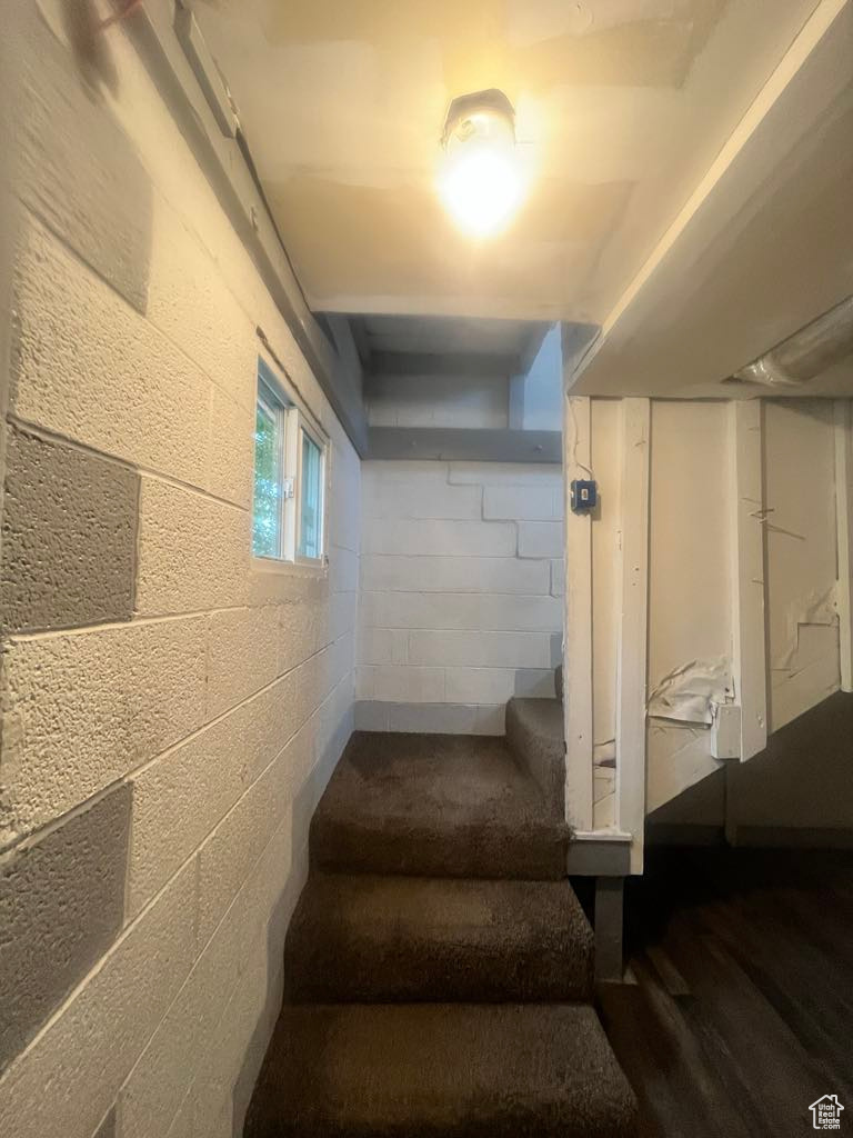 Stairway with wood-type flooring