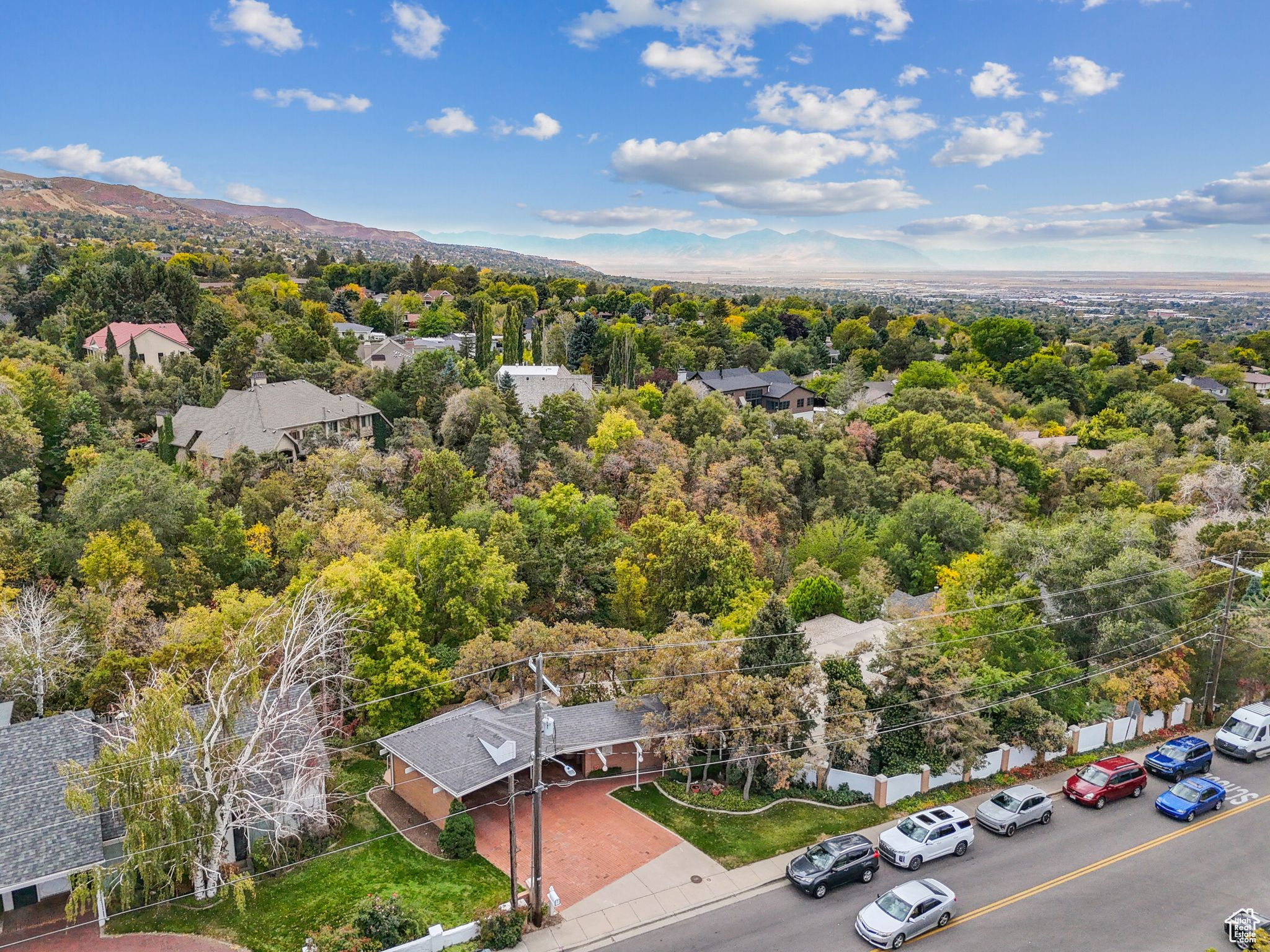 Birds eye view of property with a mountain view