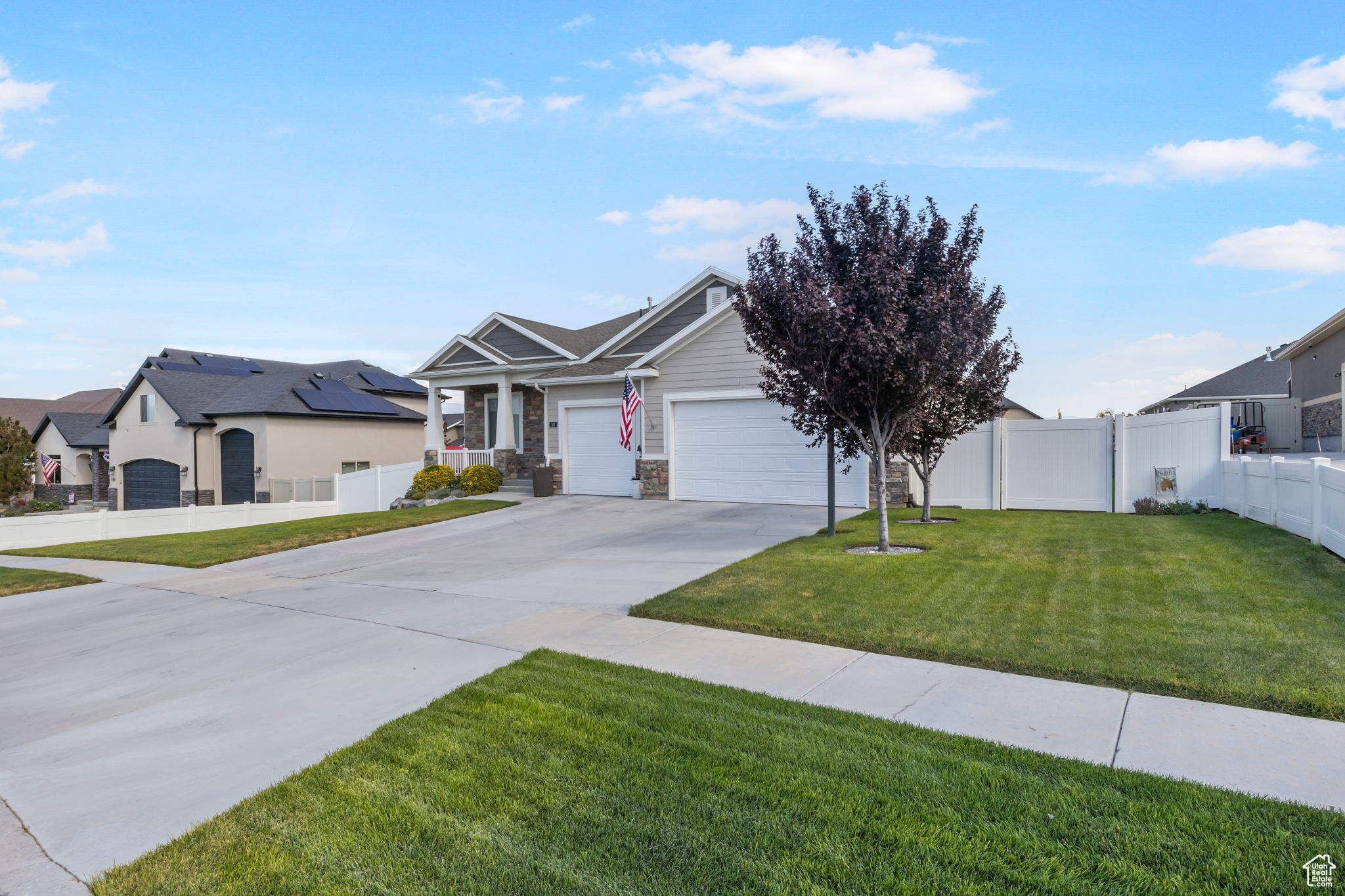 187 E BAYVIEW, Saratoga Springs, Utah 84045, 6 Bedrooms Bedrooms, 15 Rooms Rooms,3 BathroomsBathrooms,Residential,For sale,BAYVIEW,2029683