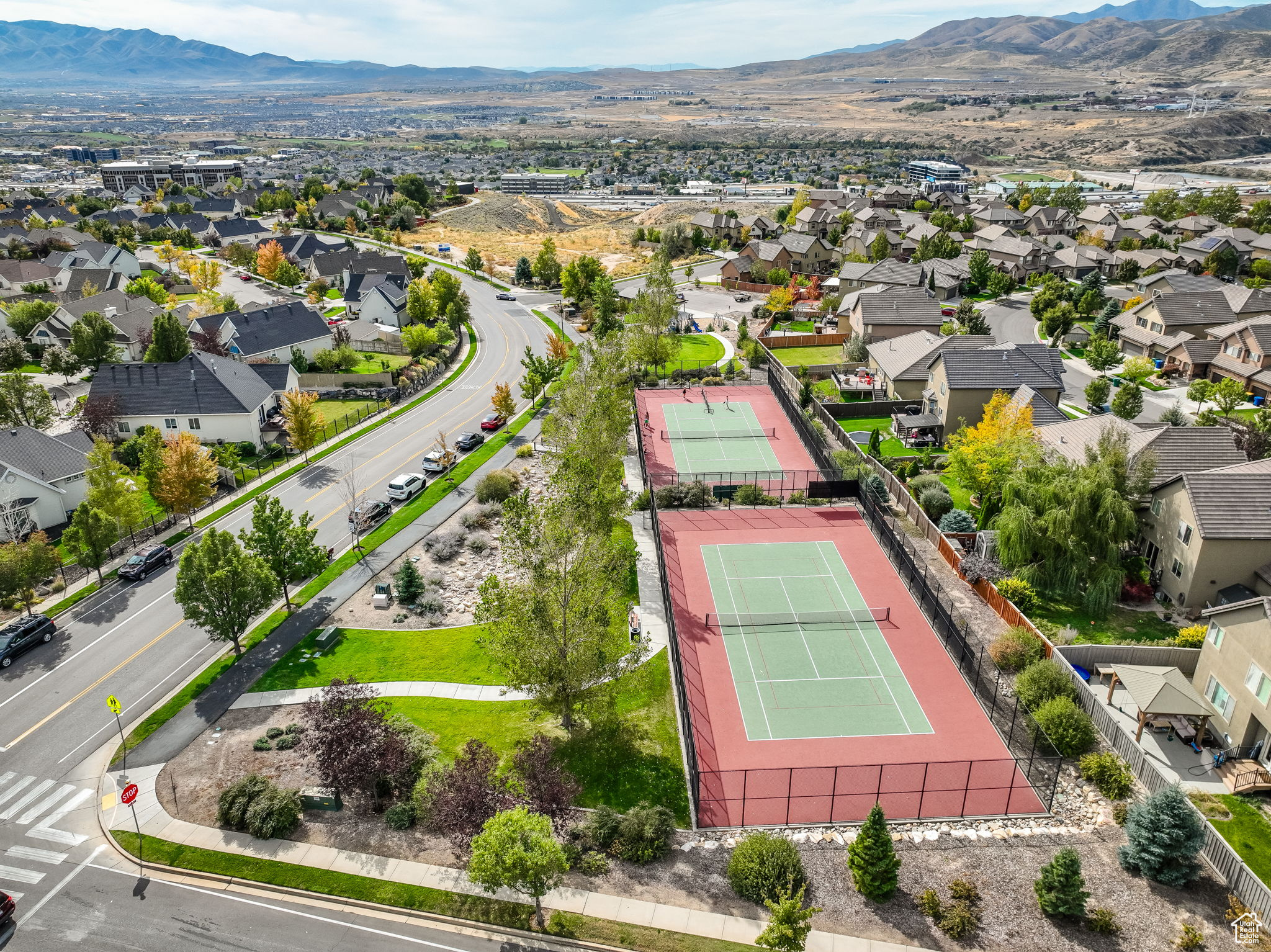 4661 N STONEHAVEN, Lehi, Utah 84043, 6 Bedrooms Bedrooms, 21 Rooms Rooms,4 BathroomsBathrooms,Residential,For sale,STONEHAVEN,2029789