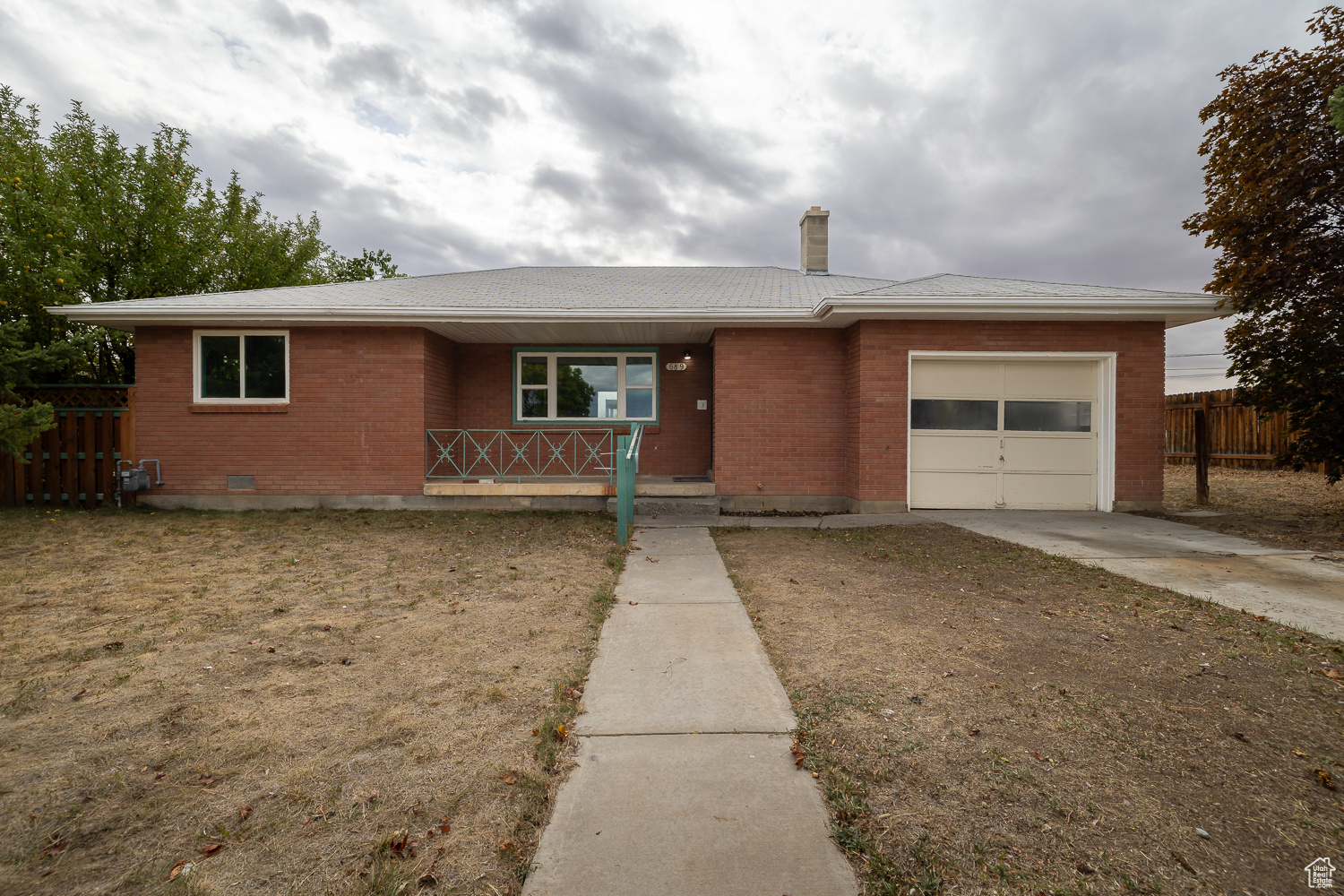 689 W 250 N, Vernal, Utah 84078, 2 Bedrooms Bedrooms, 3 Rooms Rooms,1 BathroomBathrooms,Residential,For sale,250,2029800