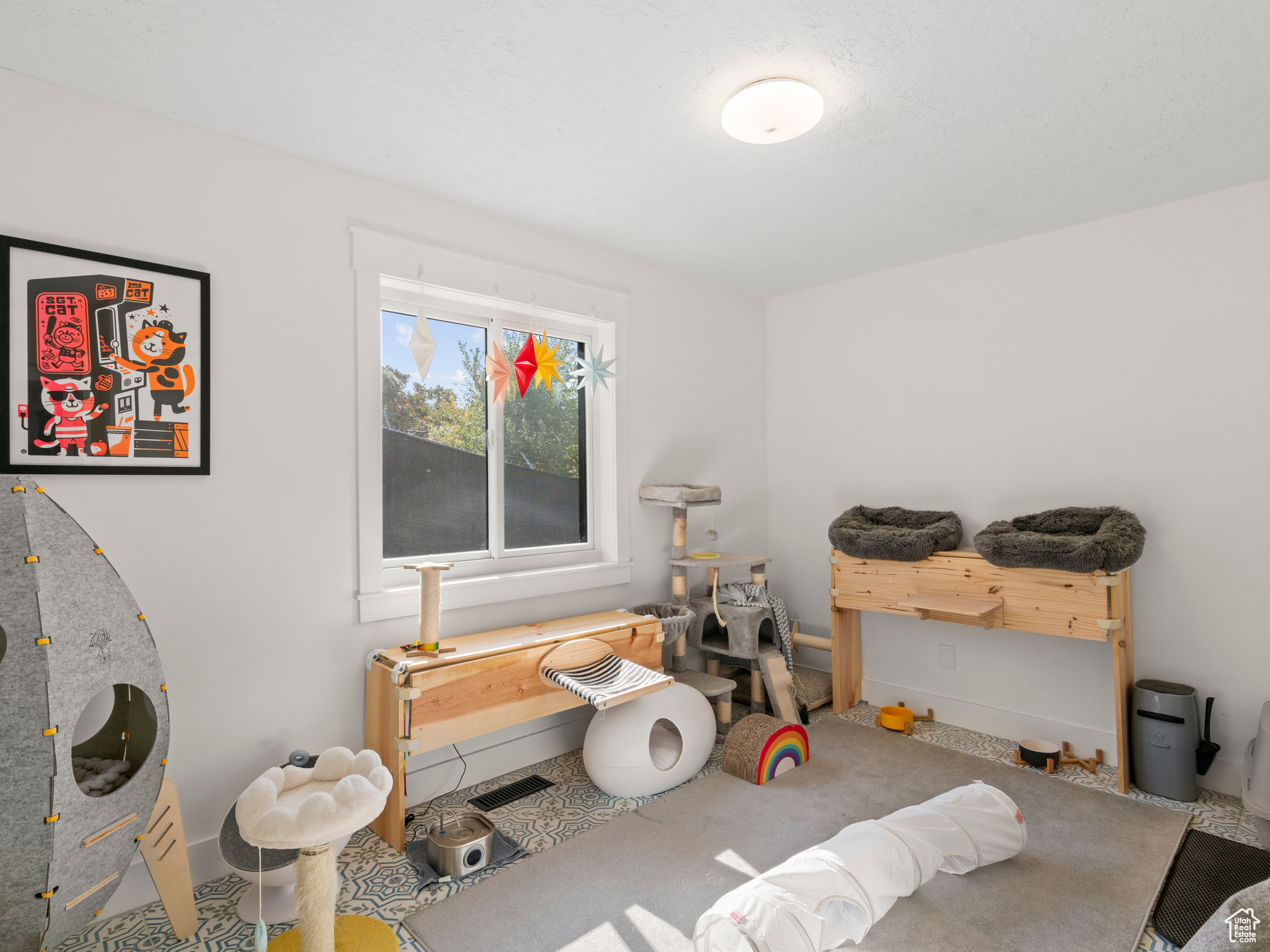 Miscellaneous room featuring tile flooring