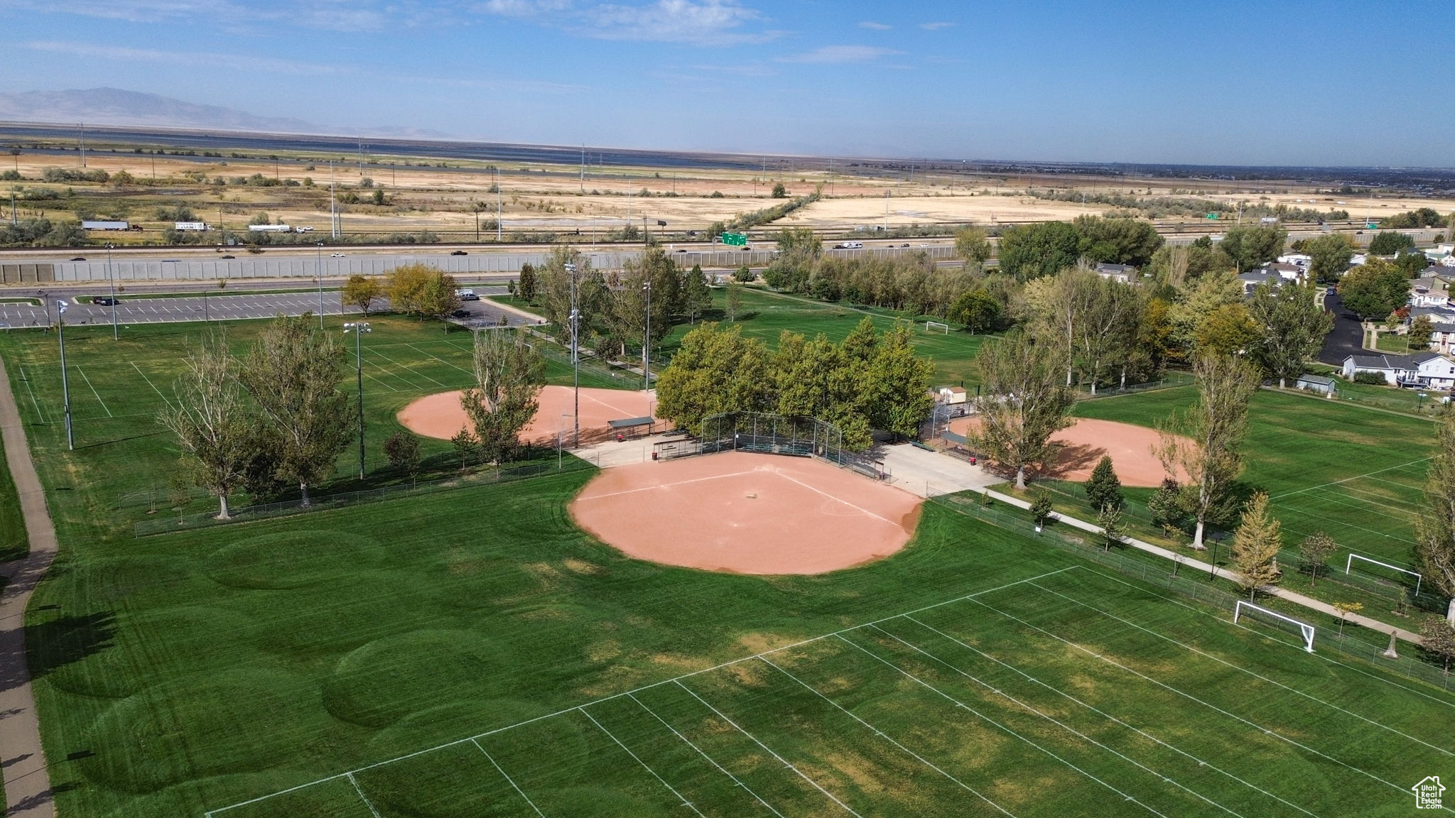 1209 N 575 W, Centerville, Utah 84014, 2 Bedrooms Bedrooms, 11 Rooms Rooms,1 BathroomBathrooms,Residential,For sale,575,2029815