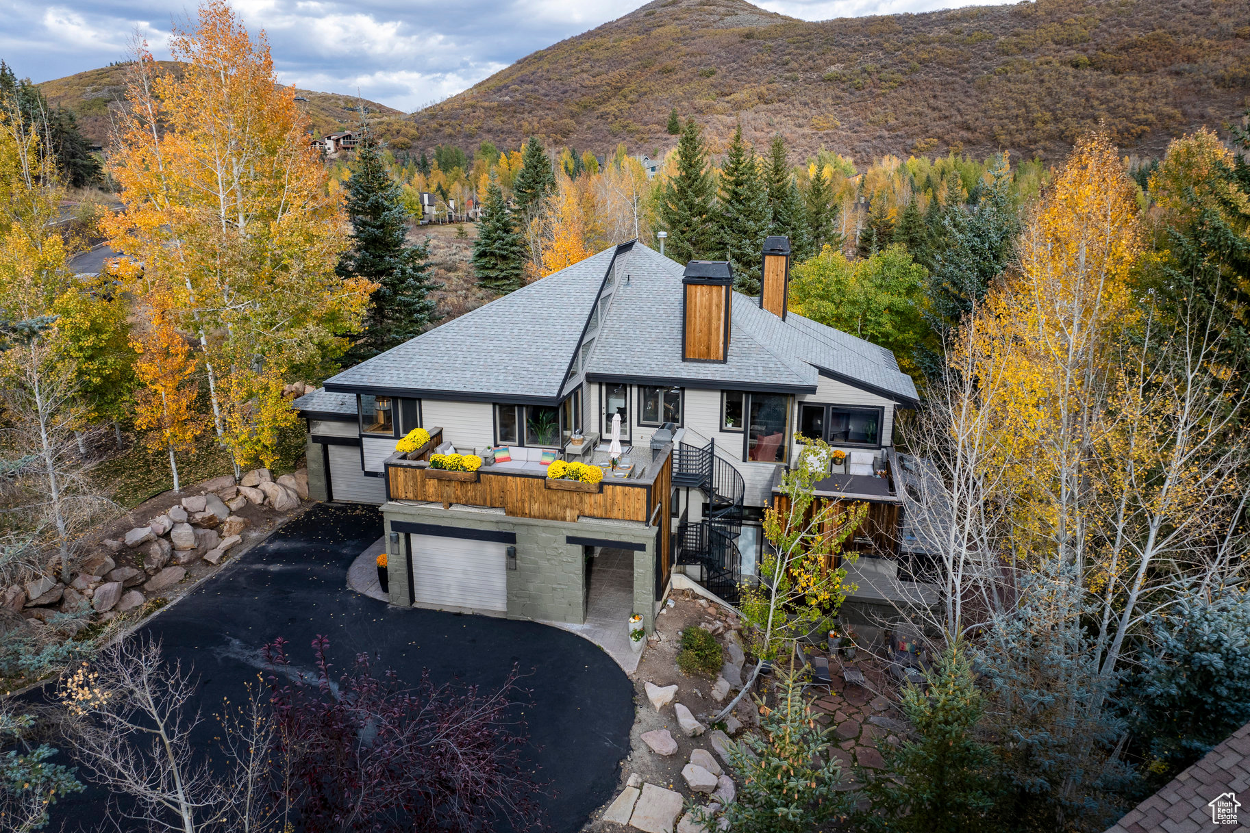 2060 SOLAMERE, Park City, Utah 84060, 4 Bedrooms Bedrooms, 15 Rooms Rooms,1 BathroomBathrooms,Residential,For sale,SOLAMERE,2030001