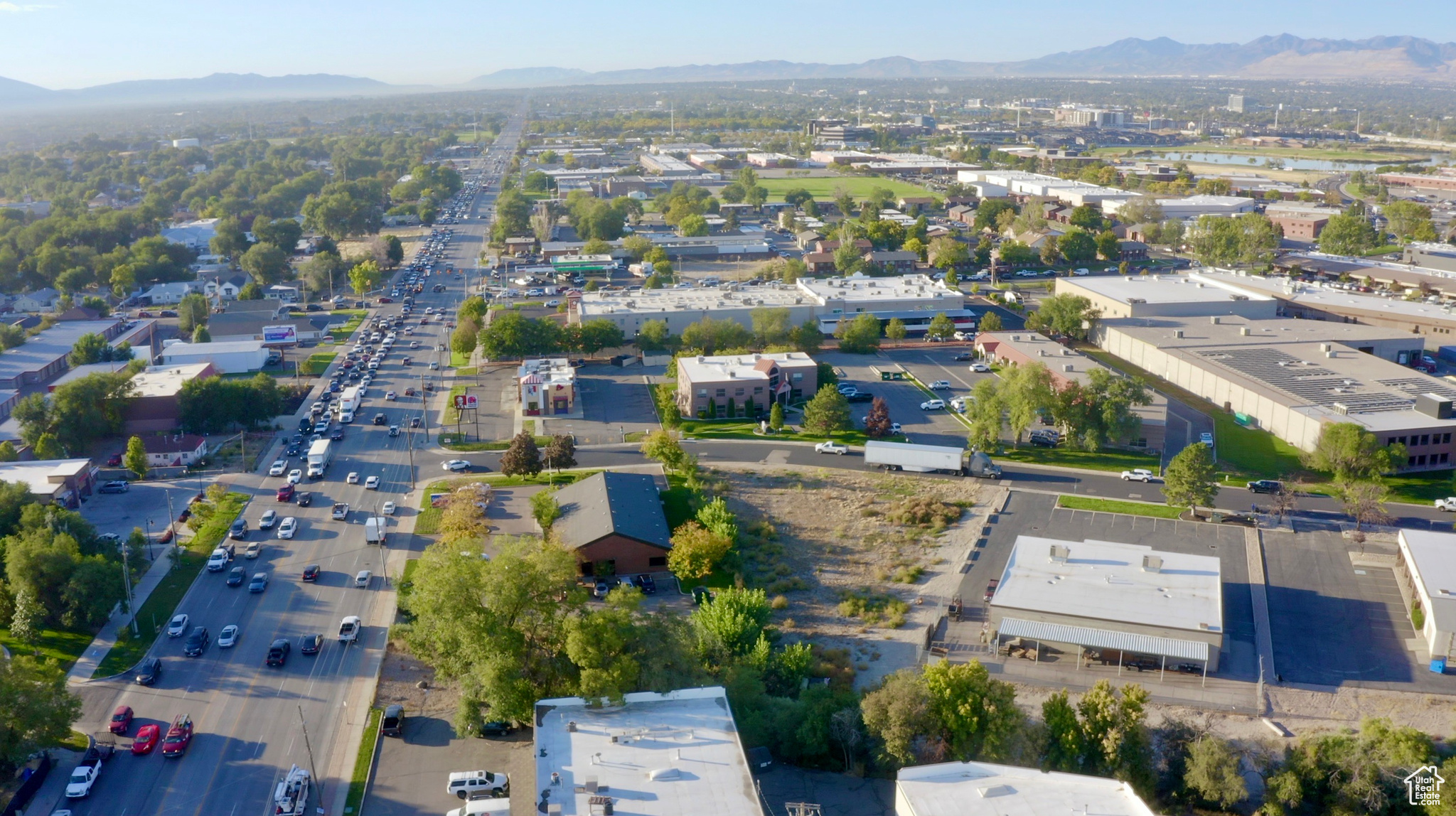 Redwood Rd. North View