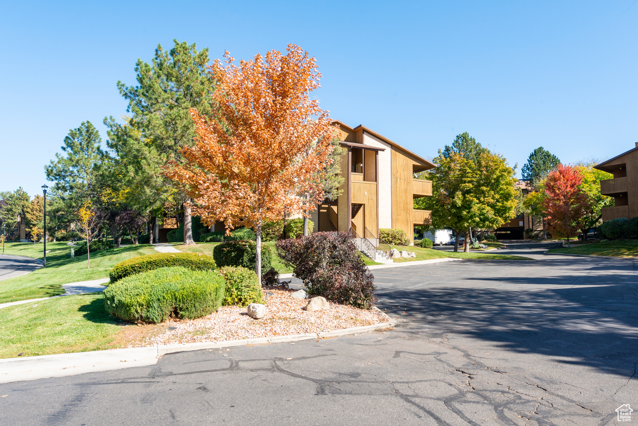 663 W JEFFERSON #11, Sandy, Utah 84070, 3 Bedrooms Bedrooms, 11 Rooms Rooms,2 BathroomsBathrooms,Residential,For sale,JEFFERSON,2031436