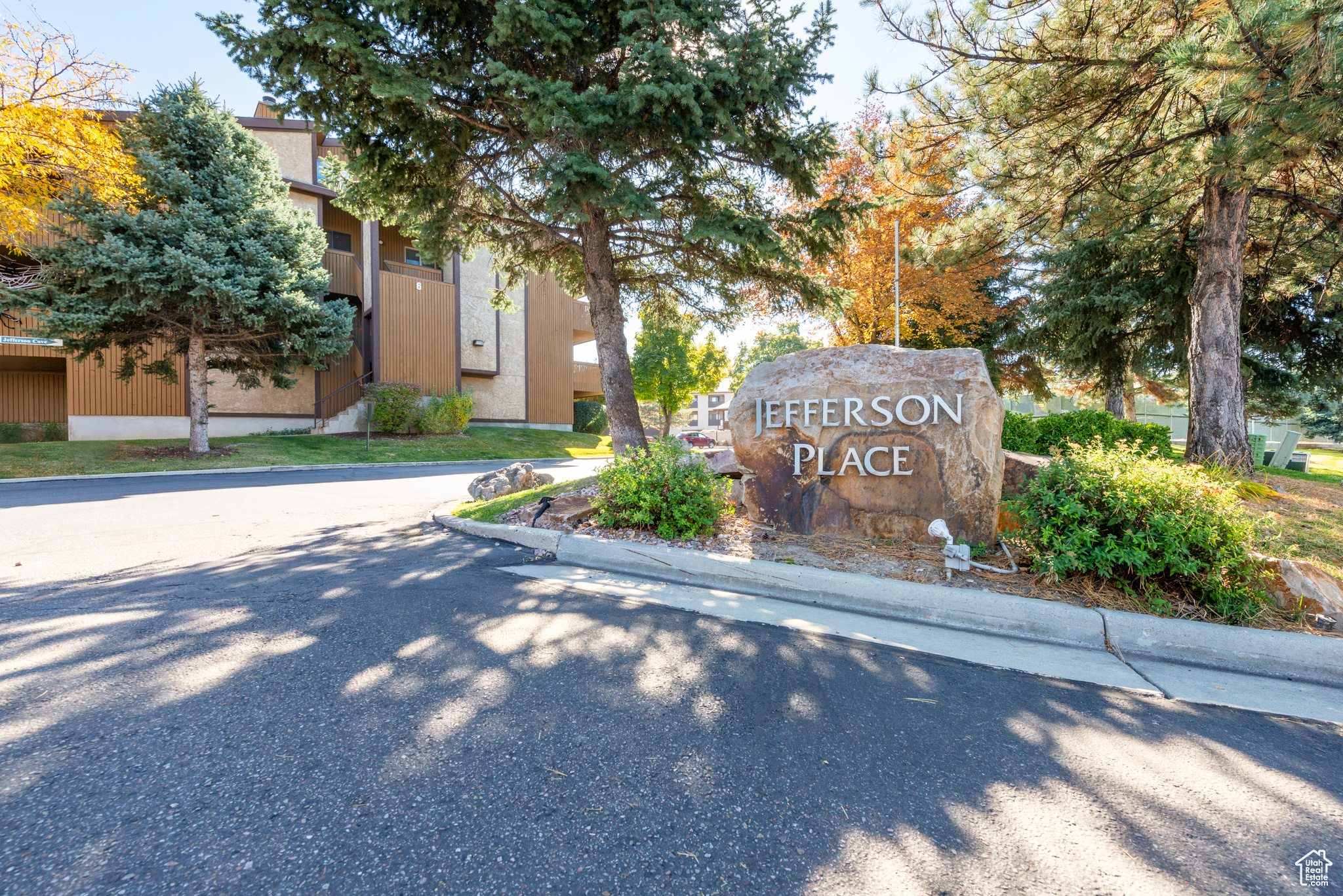 663 W JEFFERSON #11, Sandy, Utah 84070, 3 Bedrooms Bedrooms, 11 Rooms Rooms,2 BathroomsBathrooms,Residential,For sale,JEFFERSON,2031436