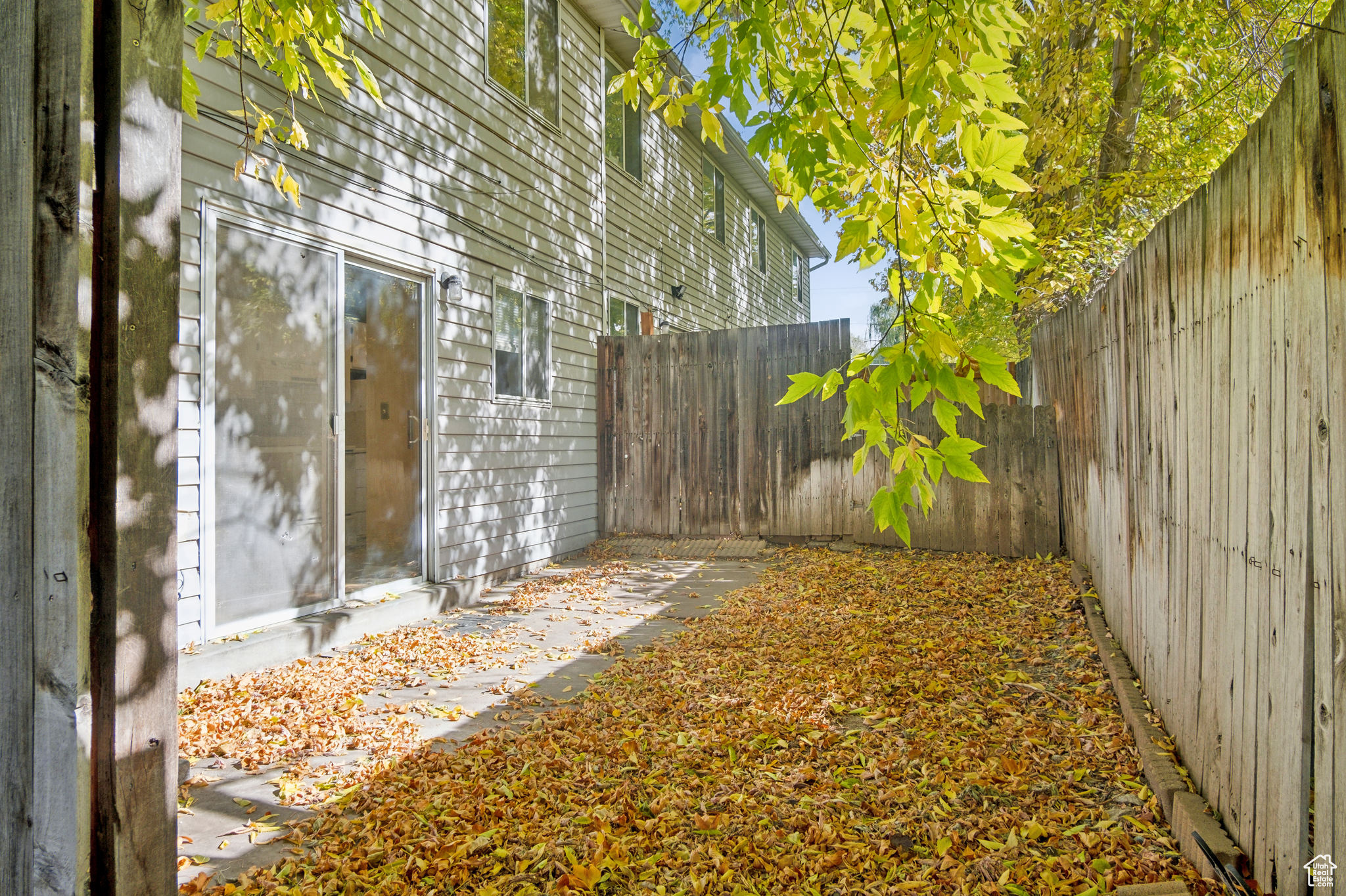 Private, fenced back yard