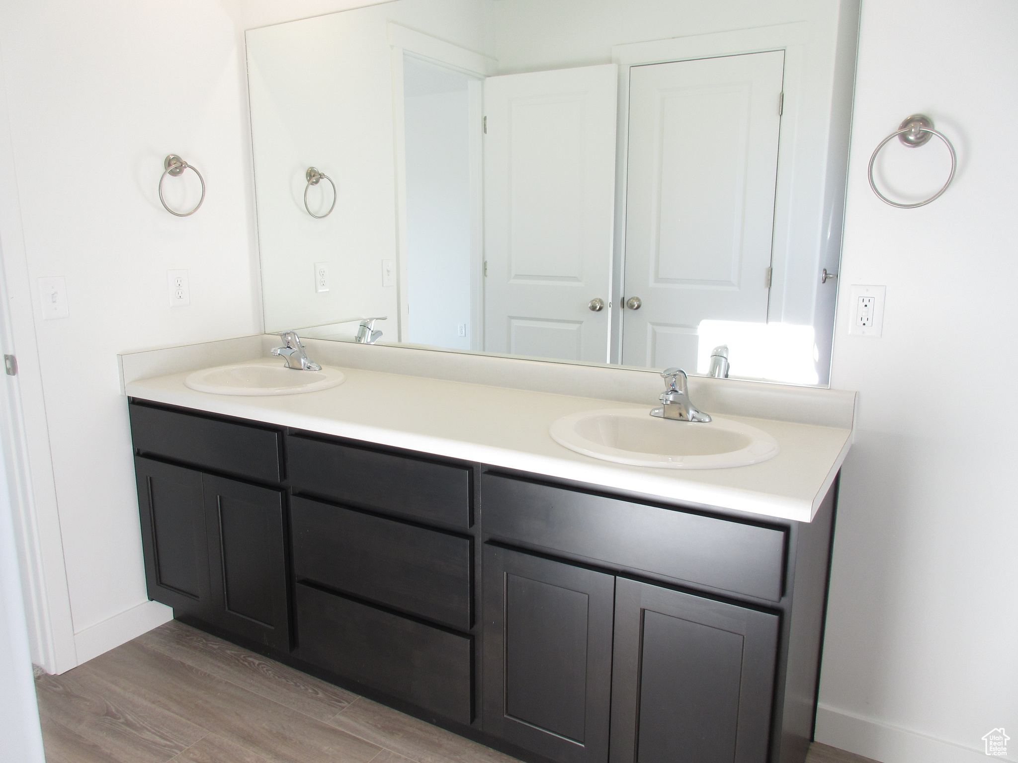 Double sinks in vanity in master bath