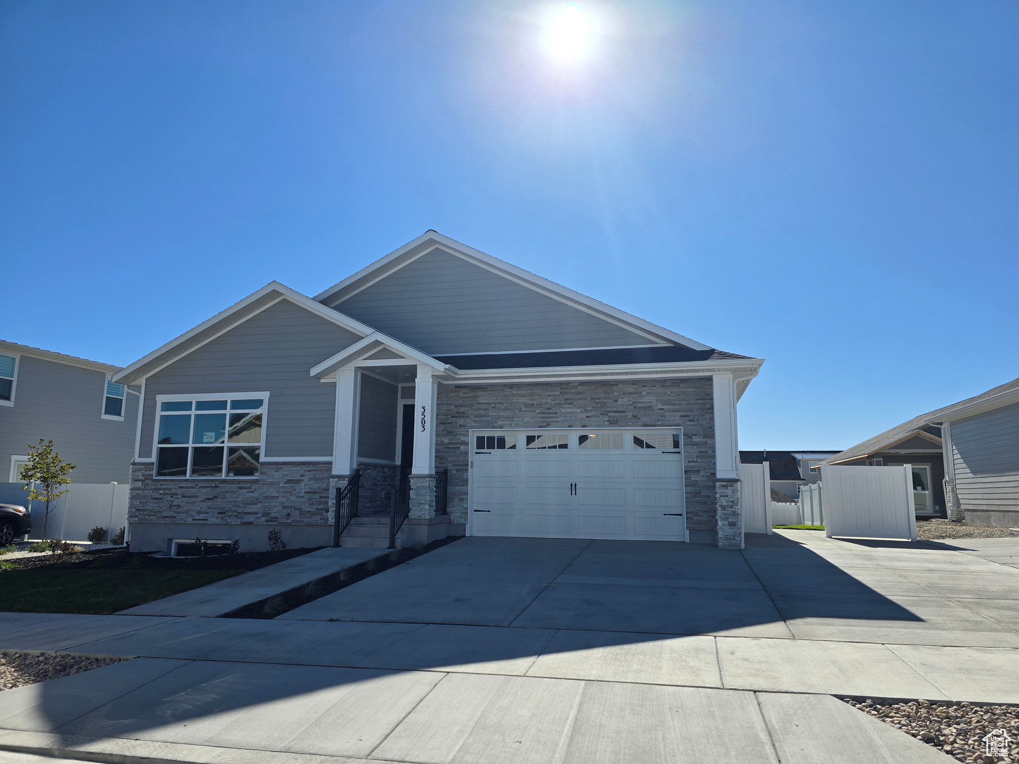 View of front of house featuring a garage