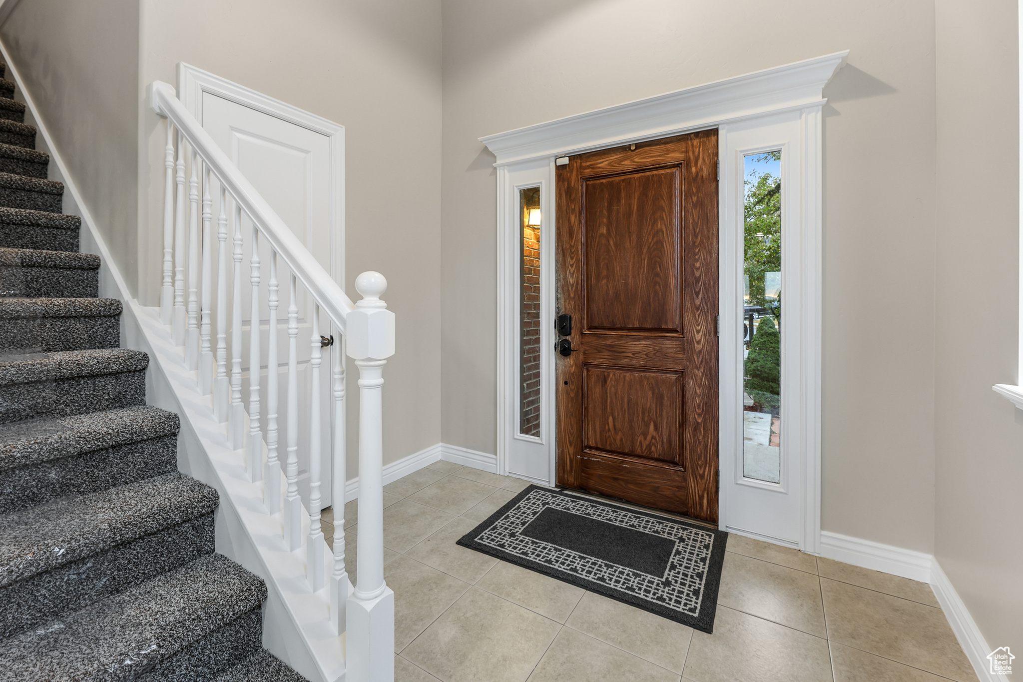 View of tiled foyer entrance