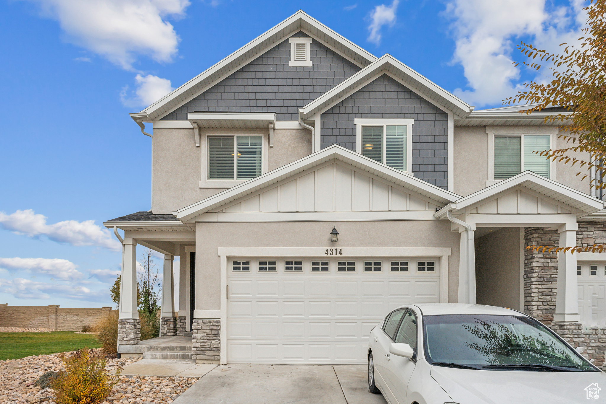 Craftsman-style house with a garage