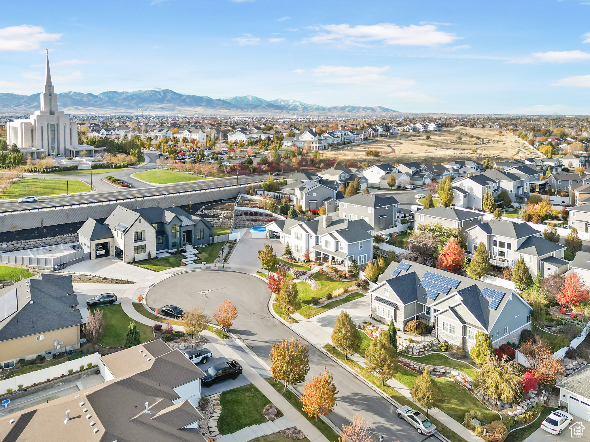 Aerial view featuring a mountain view