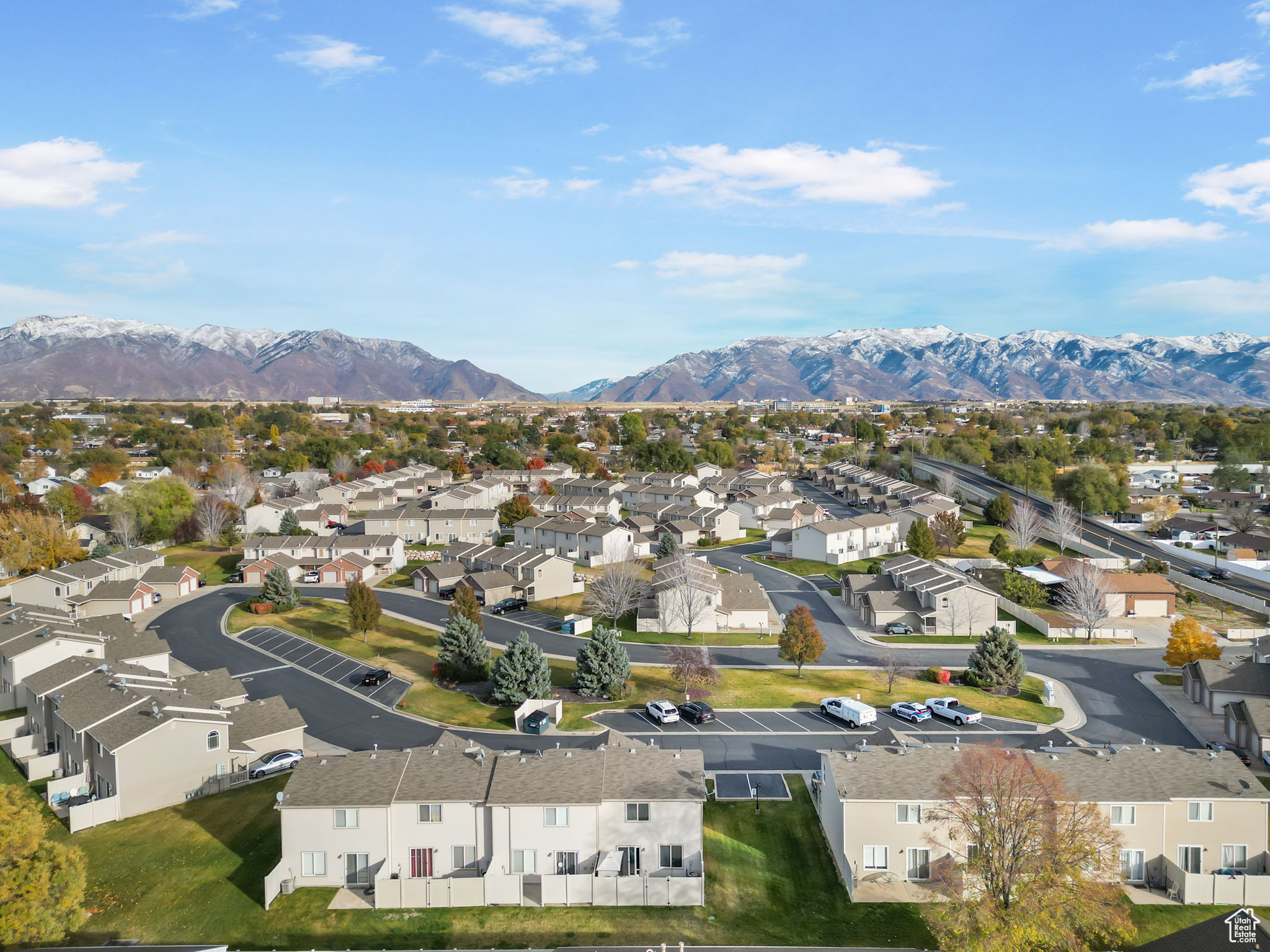 Birds eye view of property with a mountain view