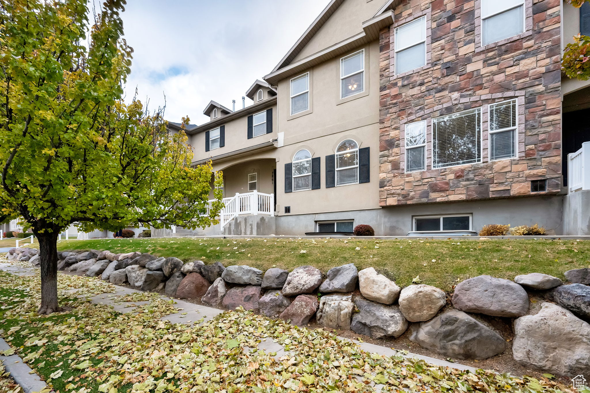 Exterior space with a front yard