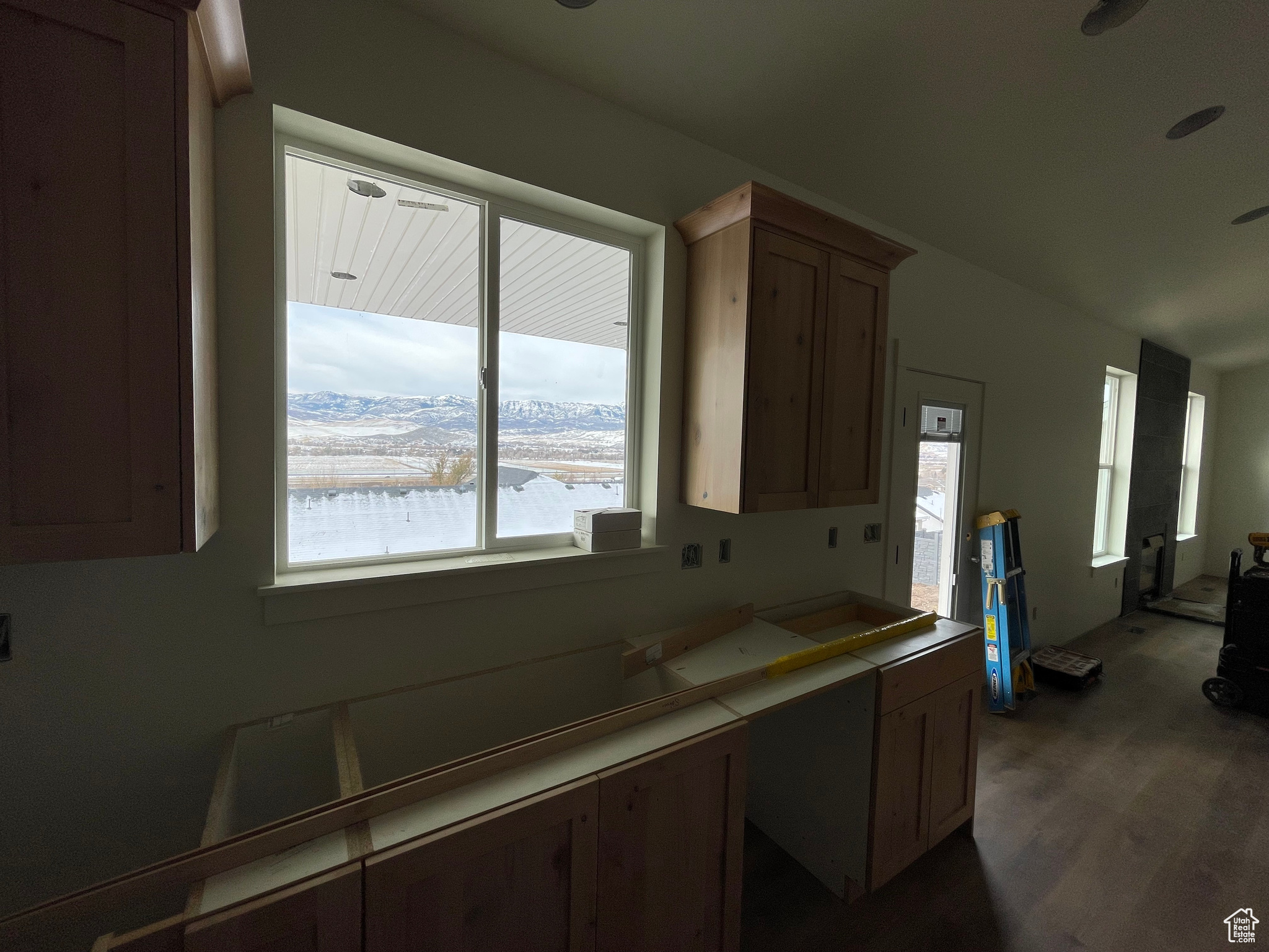 Kitchen with a mountain view