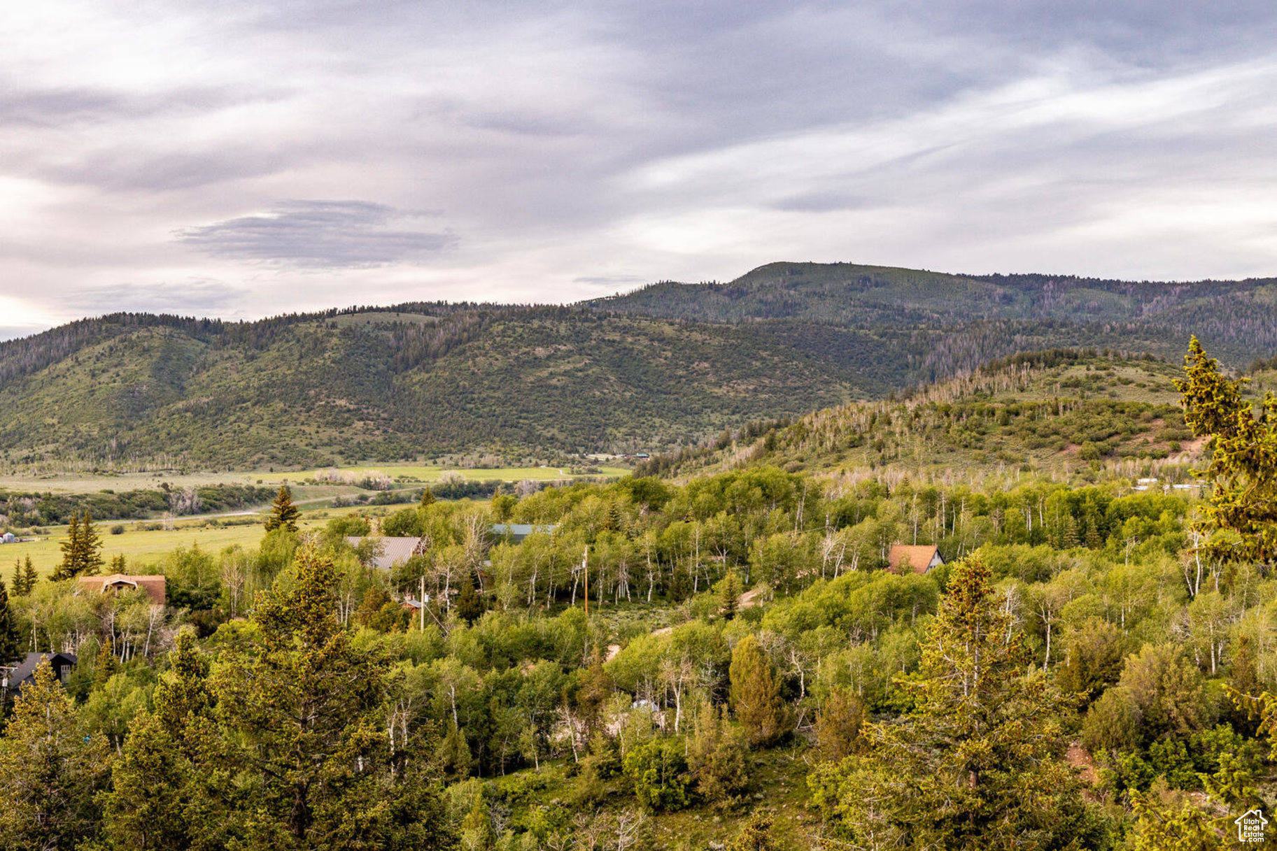 View of mountain feature