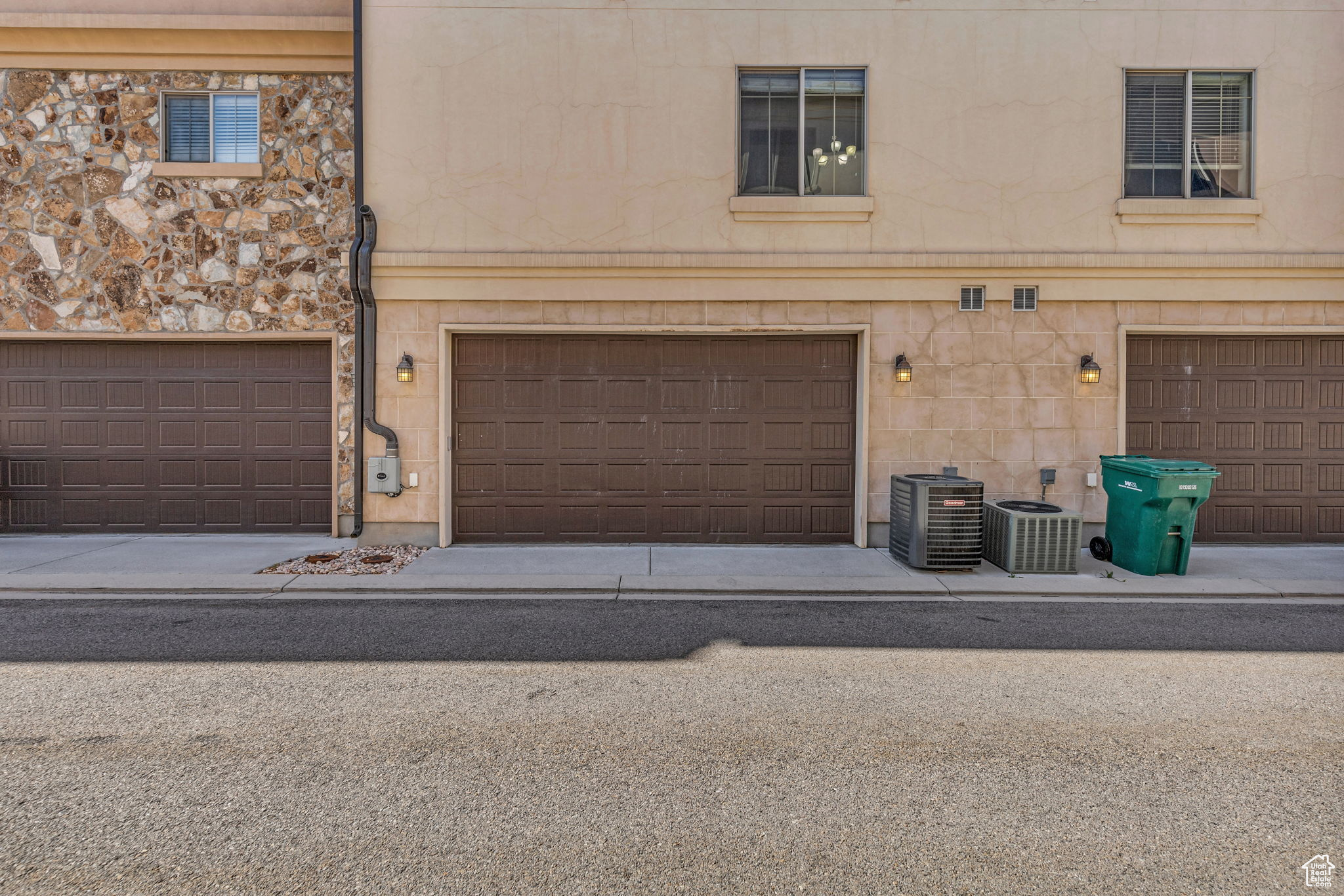 Garage featuring cooling unit