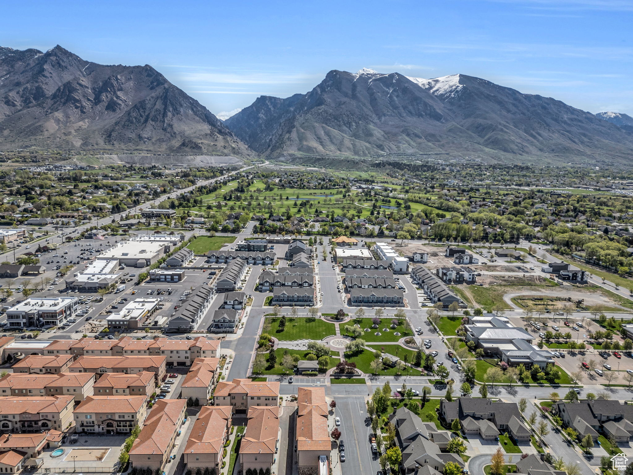 Bird's eye view featuring a mountain view